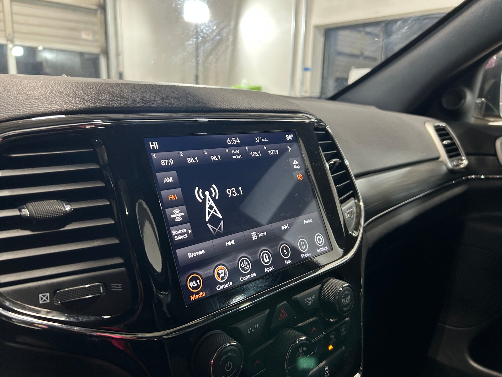 Thumbnail: 2022 Jeep Grand Cherokee - 3