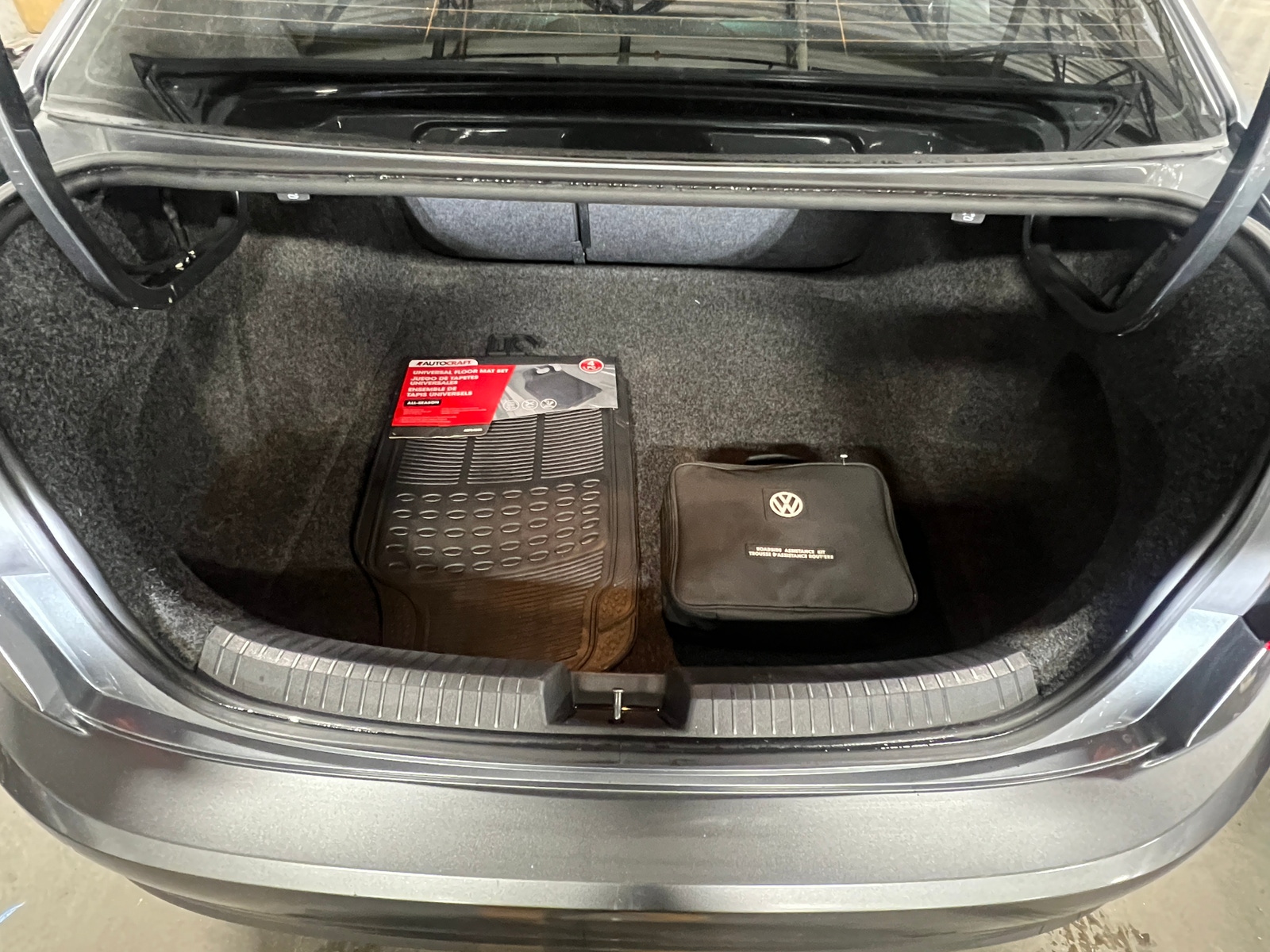 Thumbnail: 2019 Volkswagen Jetta - 6