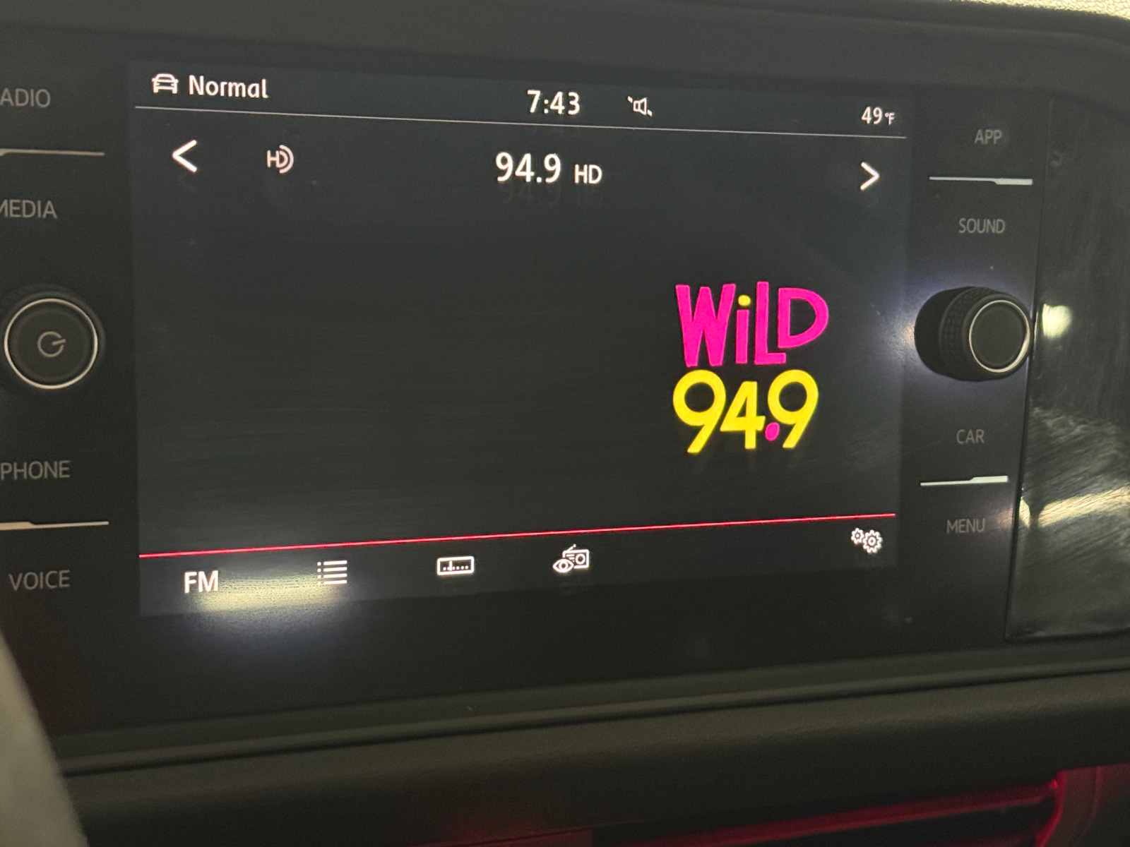 Thumbnail: 2019 Volkswagen Jetta - 3