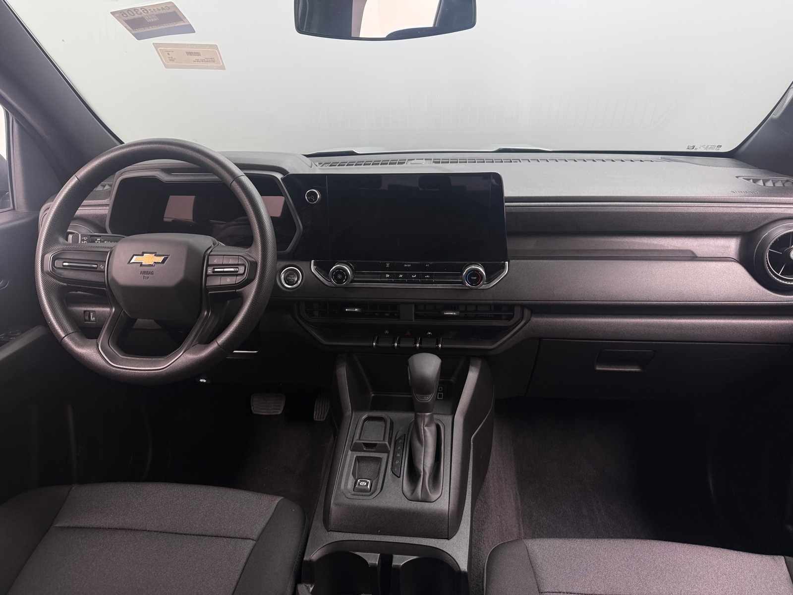 Thumbnail: 2024 Chevrolet Colorado - 3