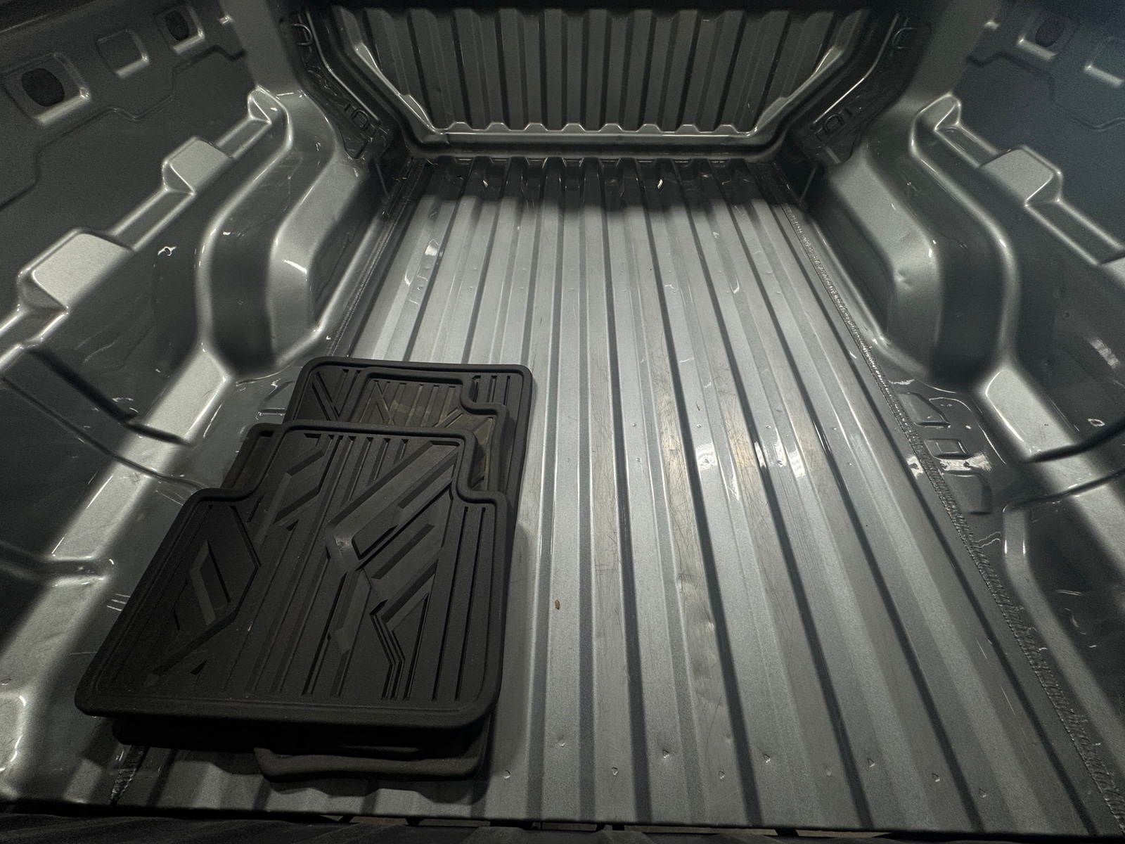 Thumbnail: 2024 Chevrolet Colorado - 7