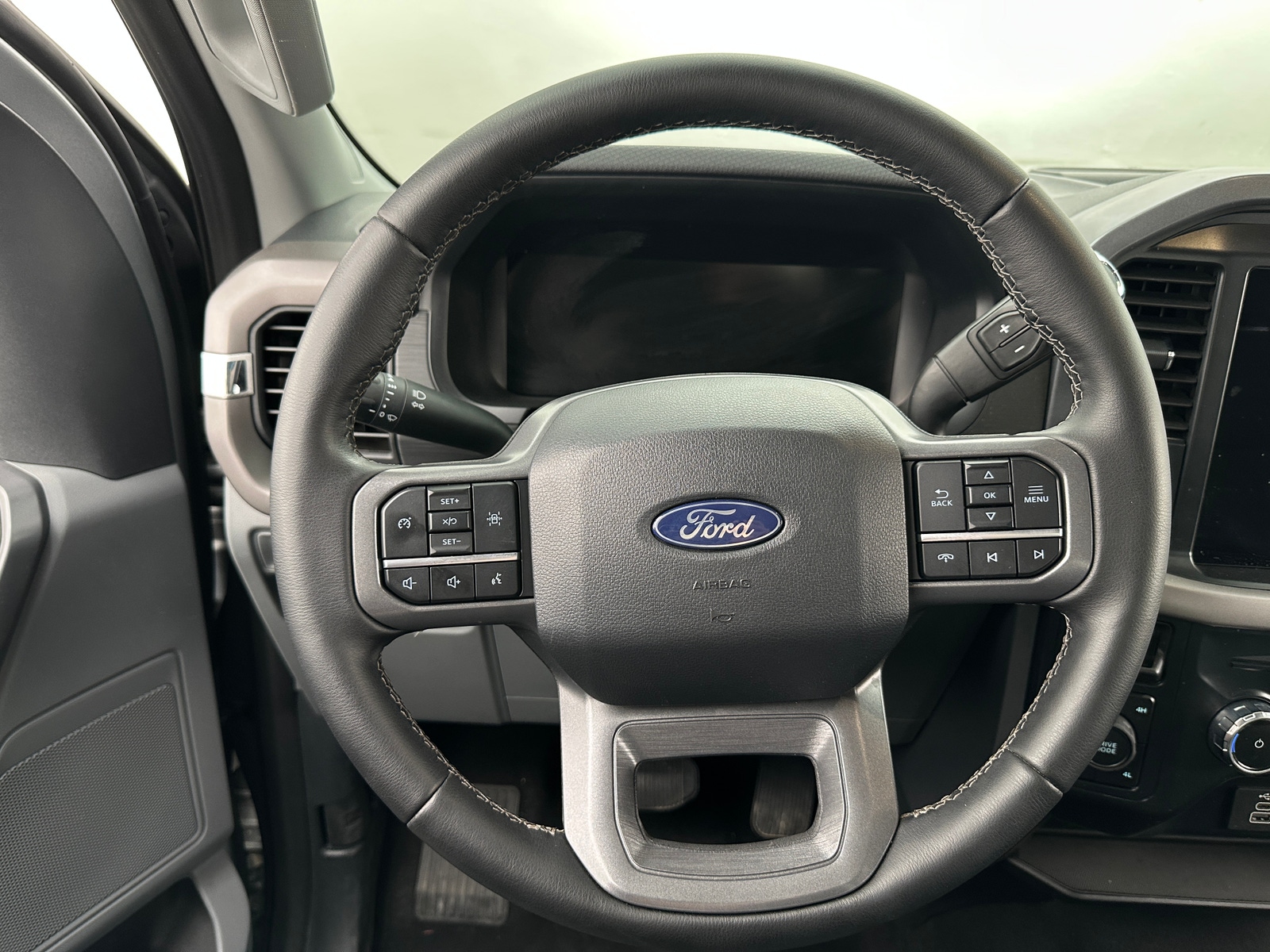 Thumbnail: 2025 Ford Econoline - 5