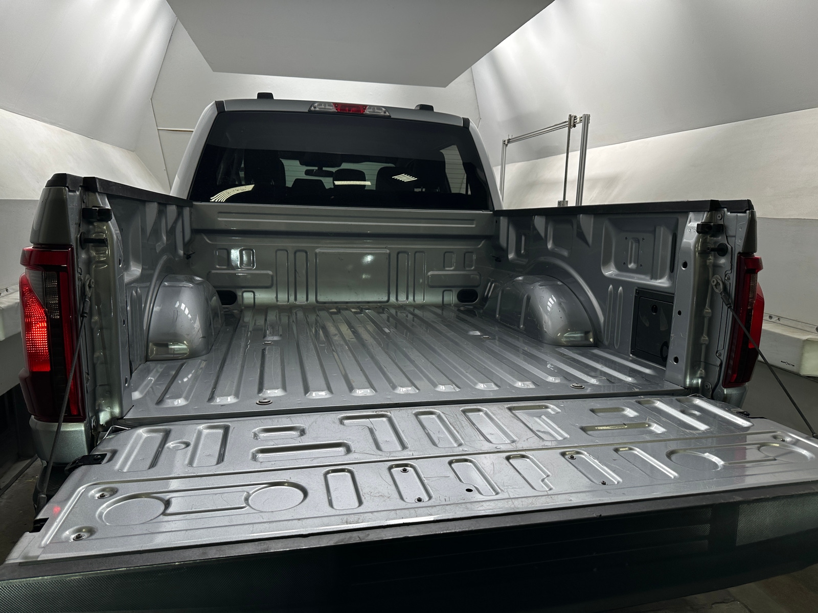 Thumbnail: 2025 Ford Econoline - 7