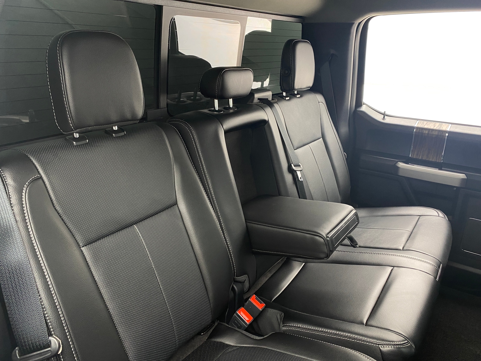 Thumbnail: 2018 Ford Econoline - 5