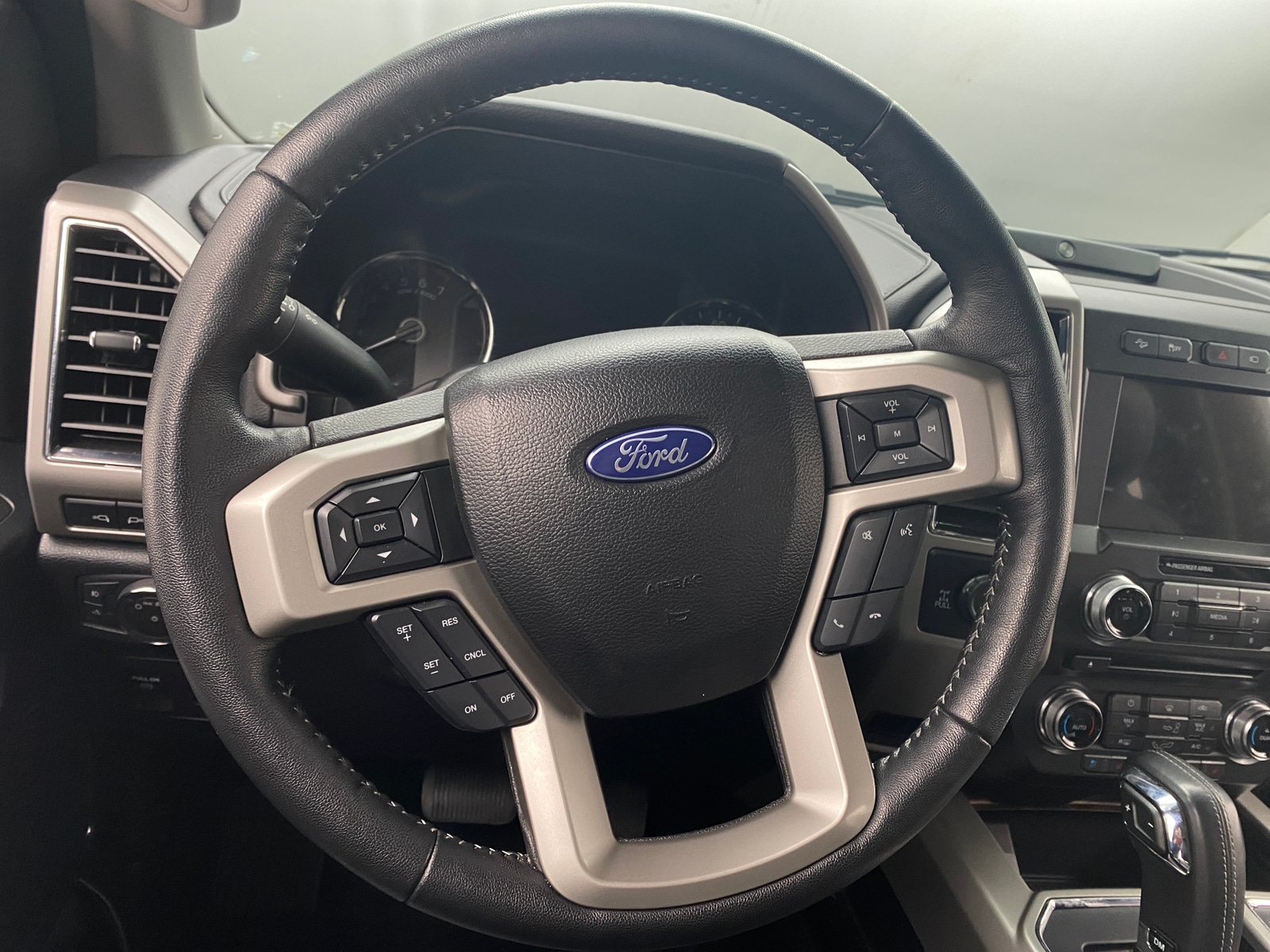 Thumbnail: 2018 Ford Econoline - 4