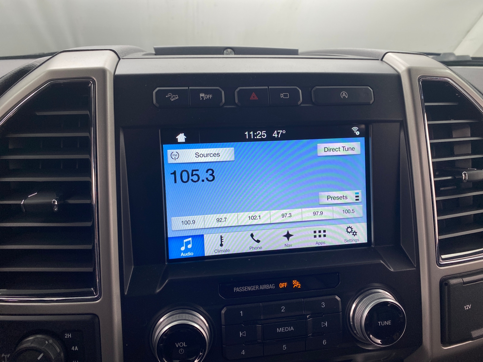 Thumbnail: 2018 Ford Econoline - 3