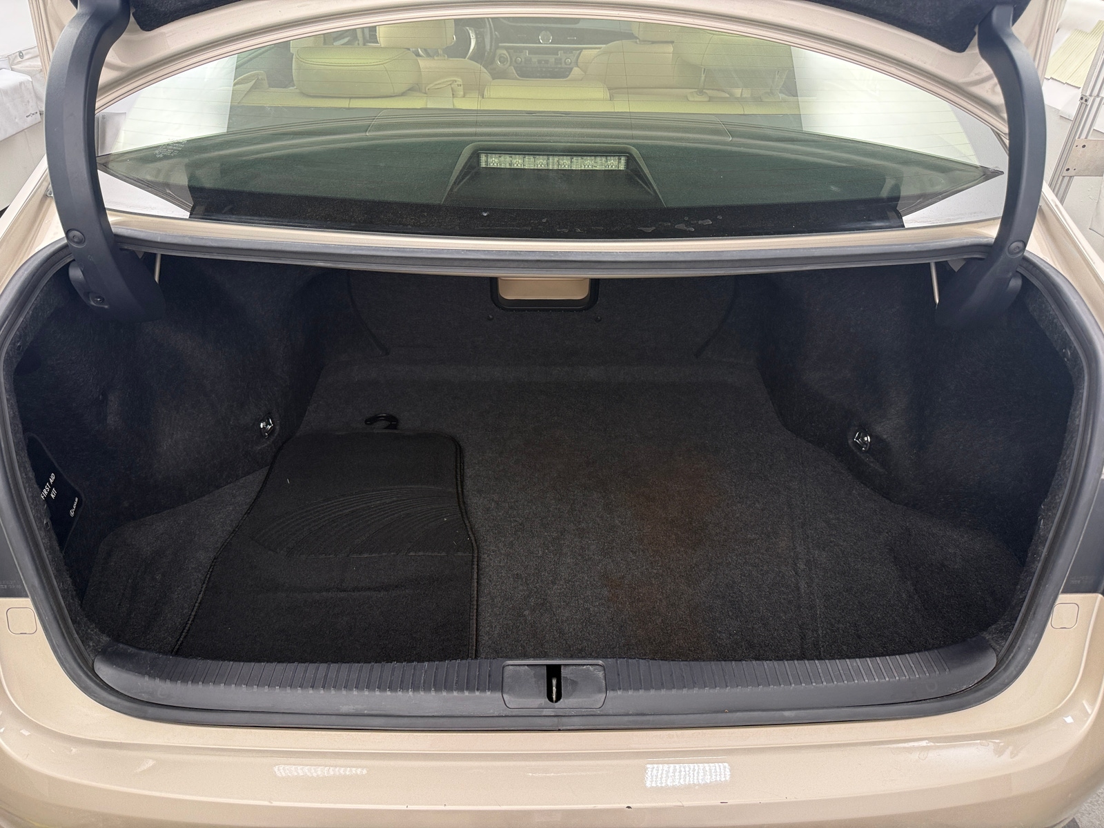 Thumbnail: 2013 Lexus ES - 6