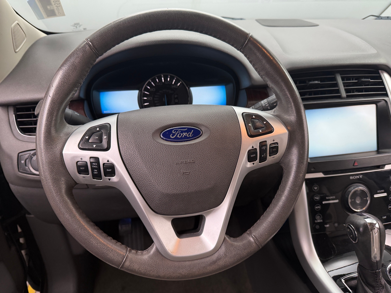 Thumbnail: 2013 Ford Edge - 4