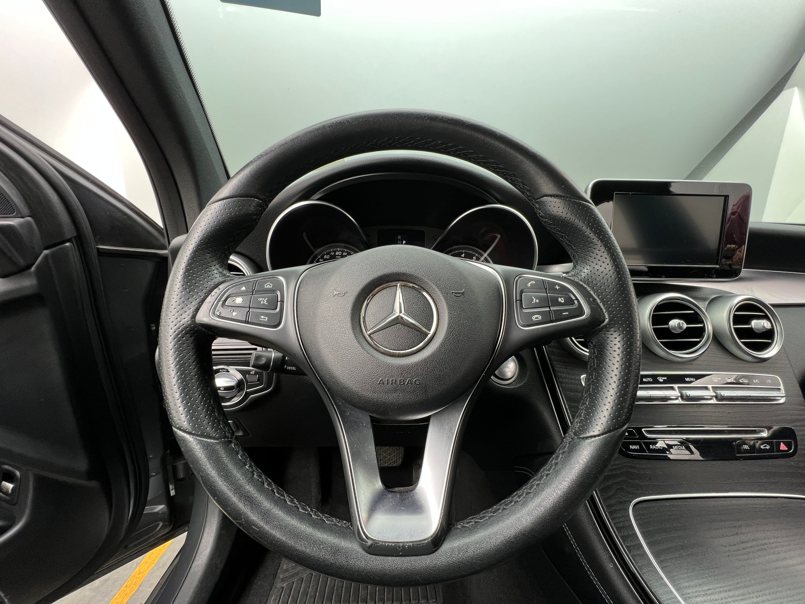 Thumbnail: 2017 Mercedes-Benz GLC - 4