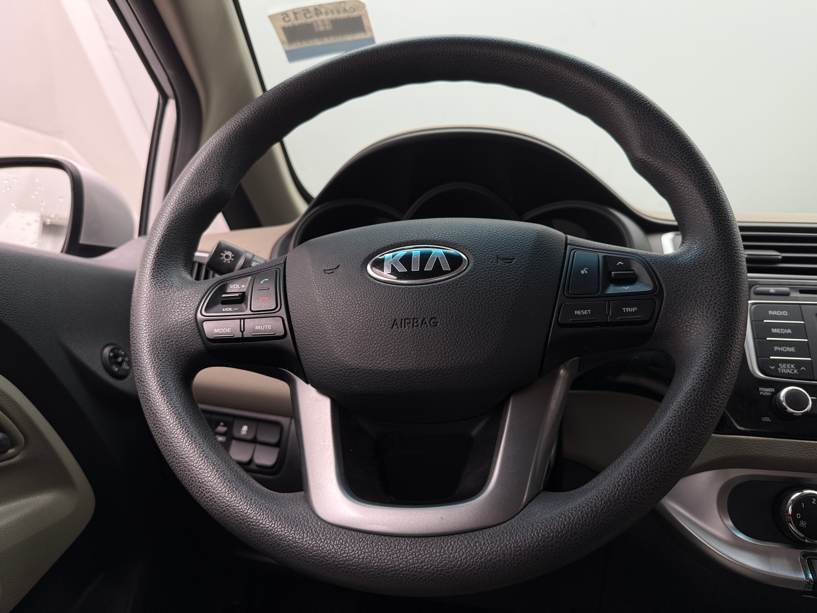 Thumbnail: 2017 Kia Rio - 5