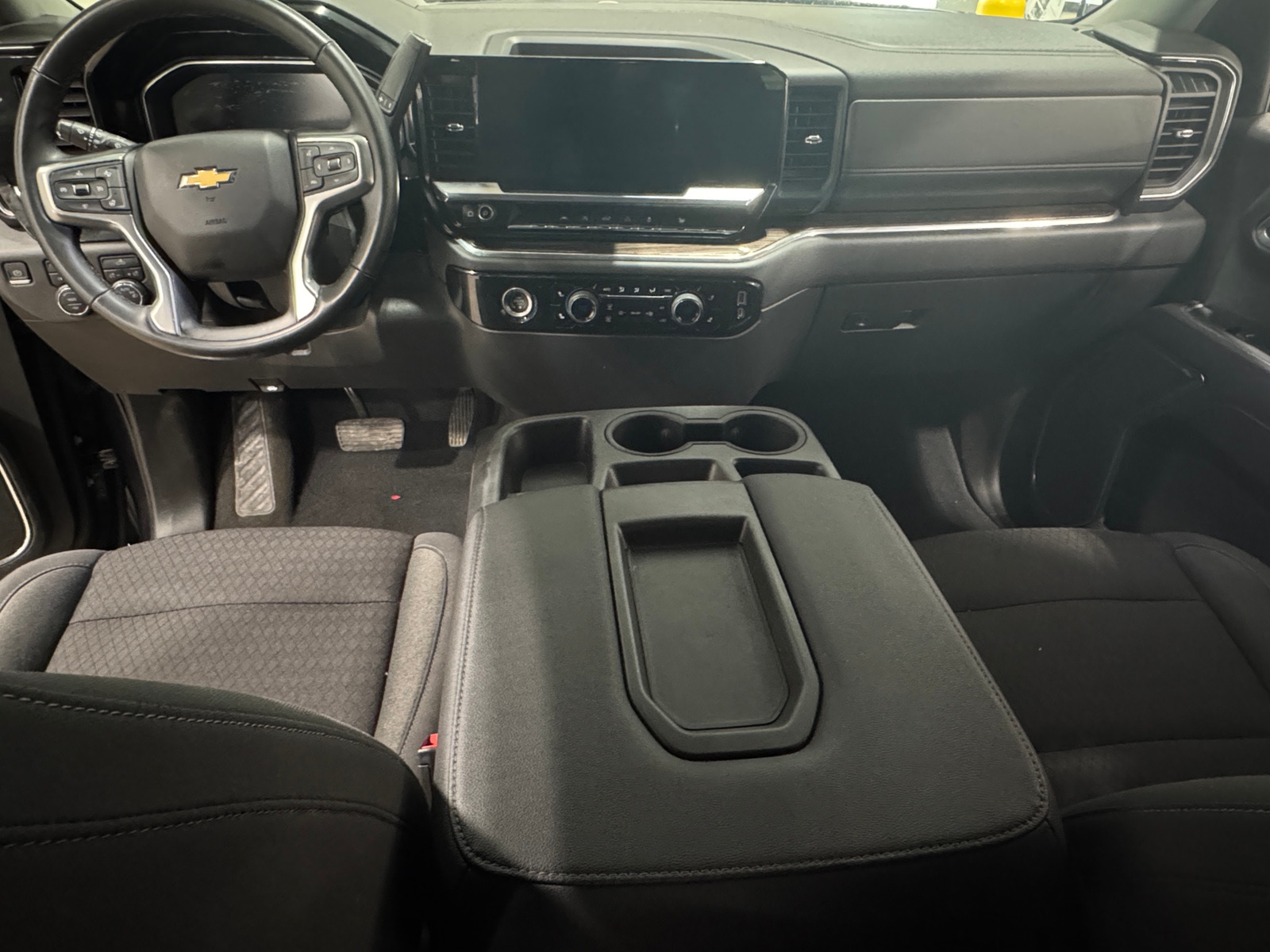 Thumbnail: 2023 Chevrolet Silverado 1500 - 3