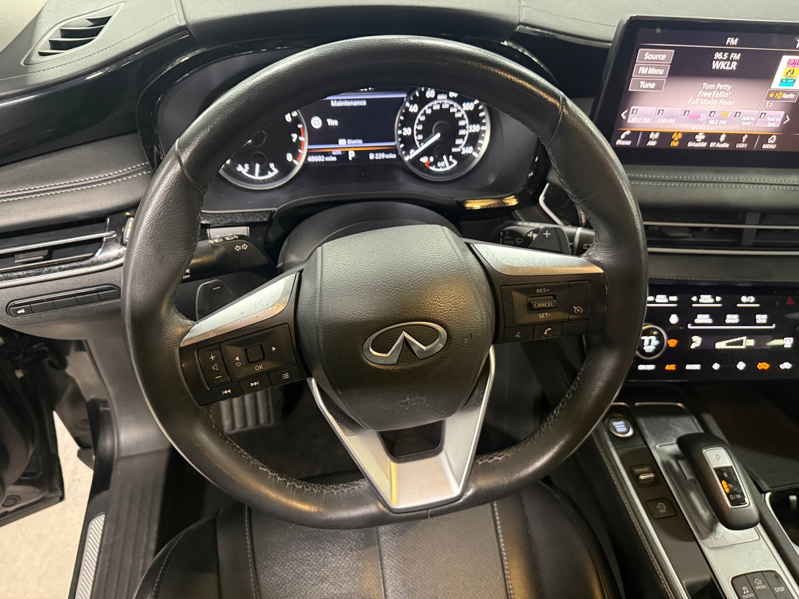 Thumbnail: 2023 INFINITI QX60 - 4