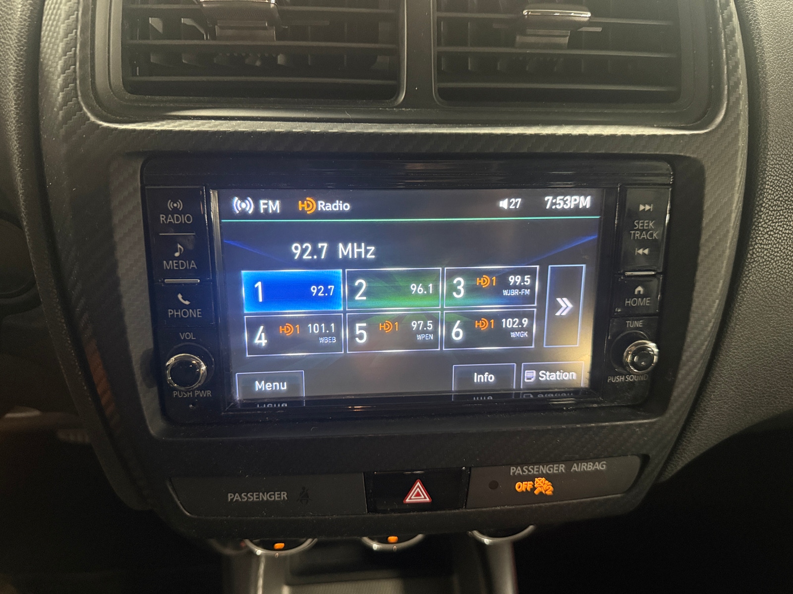 Thumbnail: 2018 Mitsubishi Outlander Sport - 4