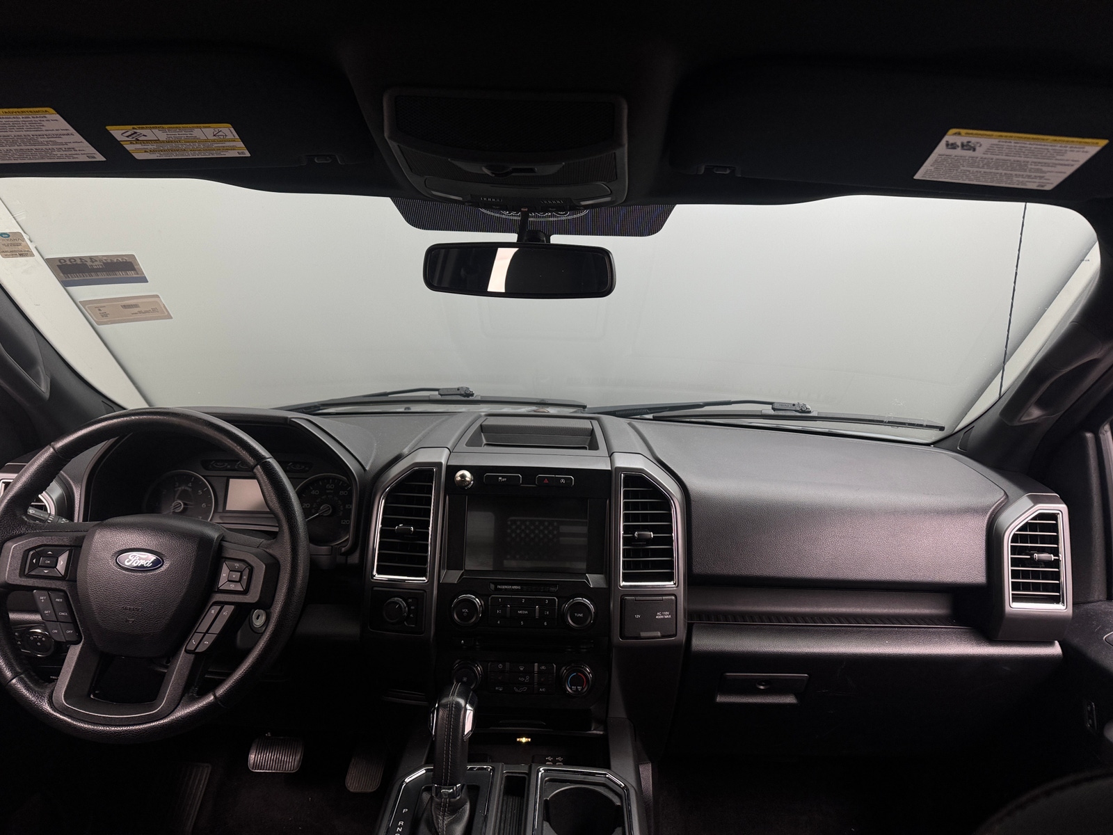 Thumbnail: 2016 Ford Econoline - 3