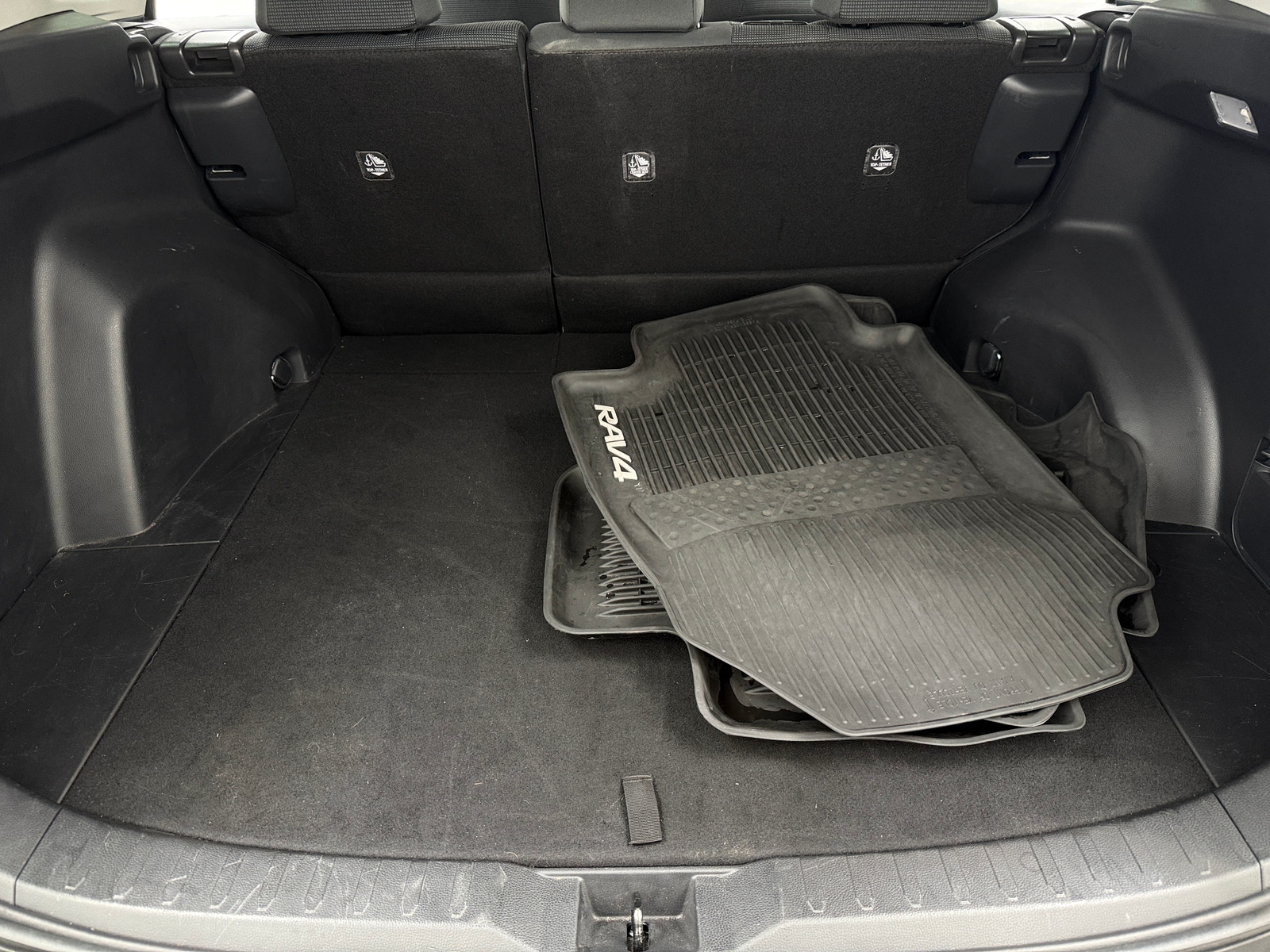 Thumbnail: 2019 Toyota RAV4 - 7