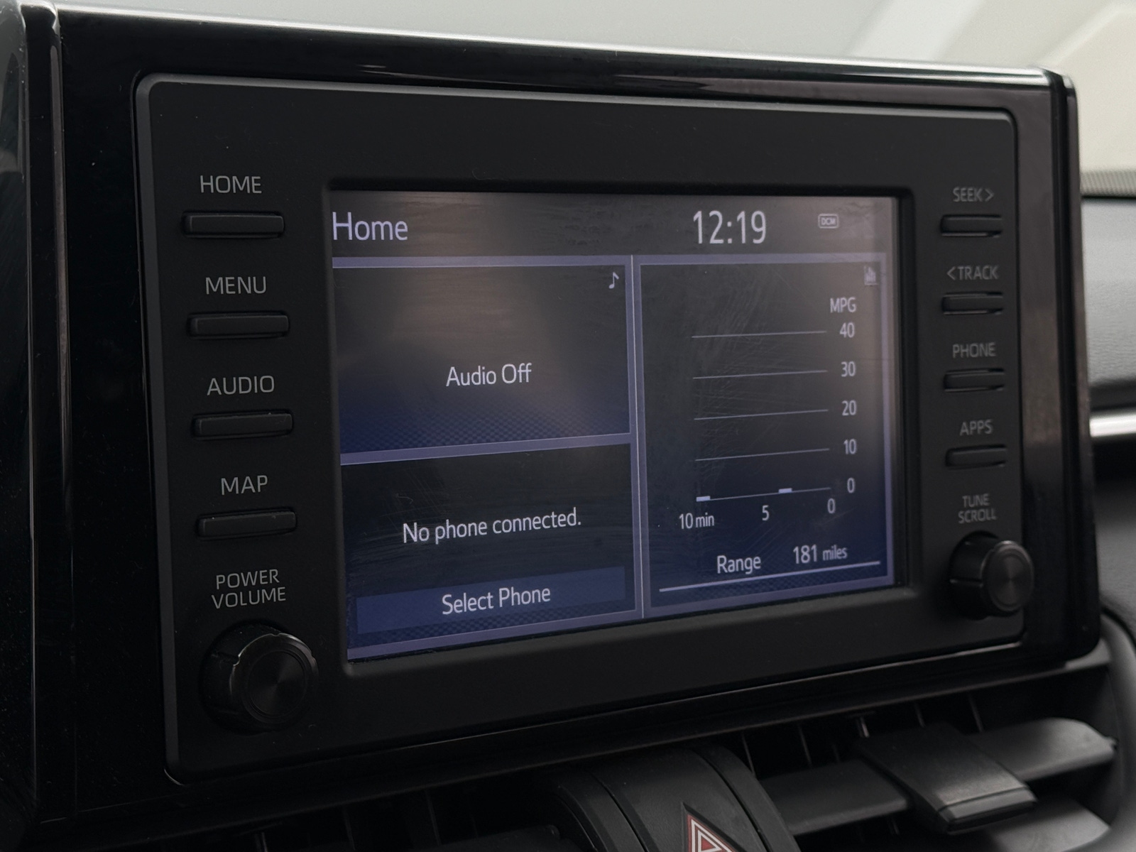 Thumbnail: 2019 Toyota RAV4 - 4