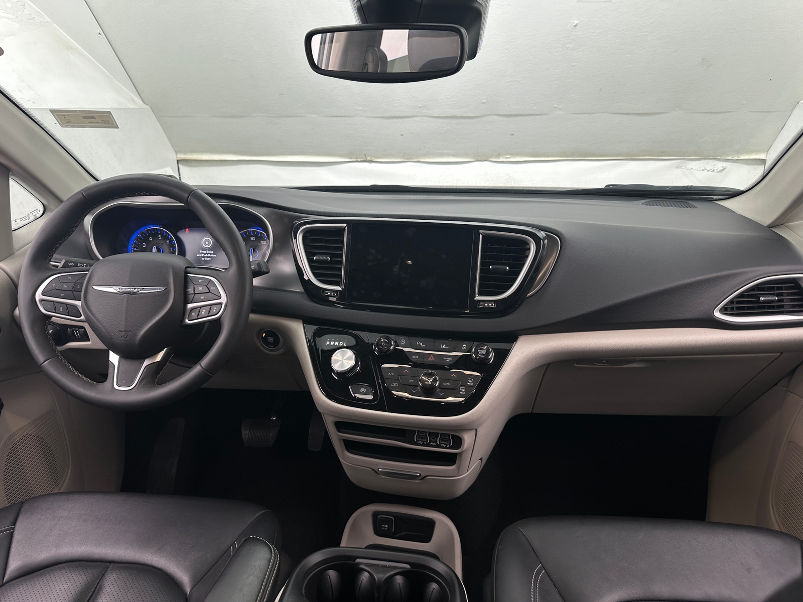 Thumbnail: 2024 Chrysler Pacifica - 2