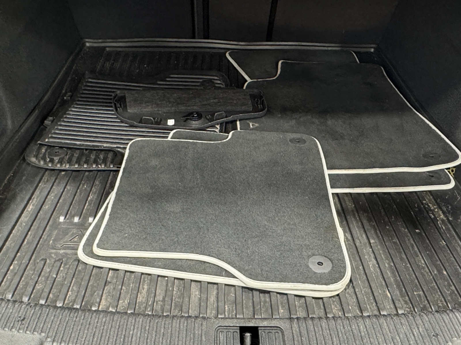 Thumbnail: 2016 Audi A6 - 6