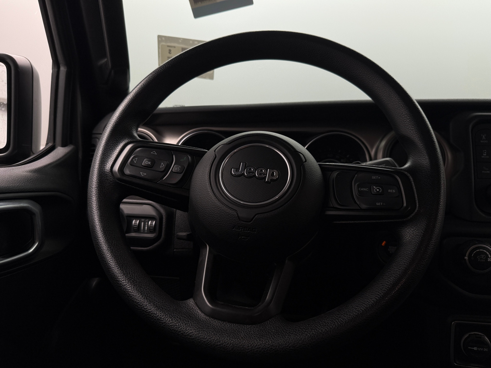 Thumbnail: 2020 Jeep Wrangler - 5