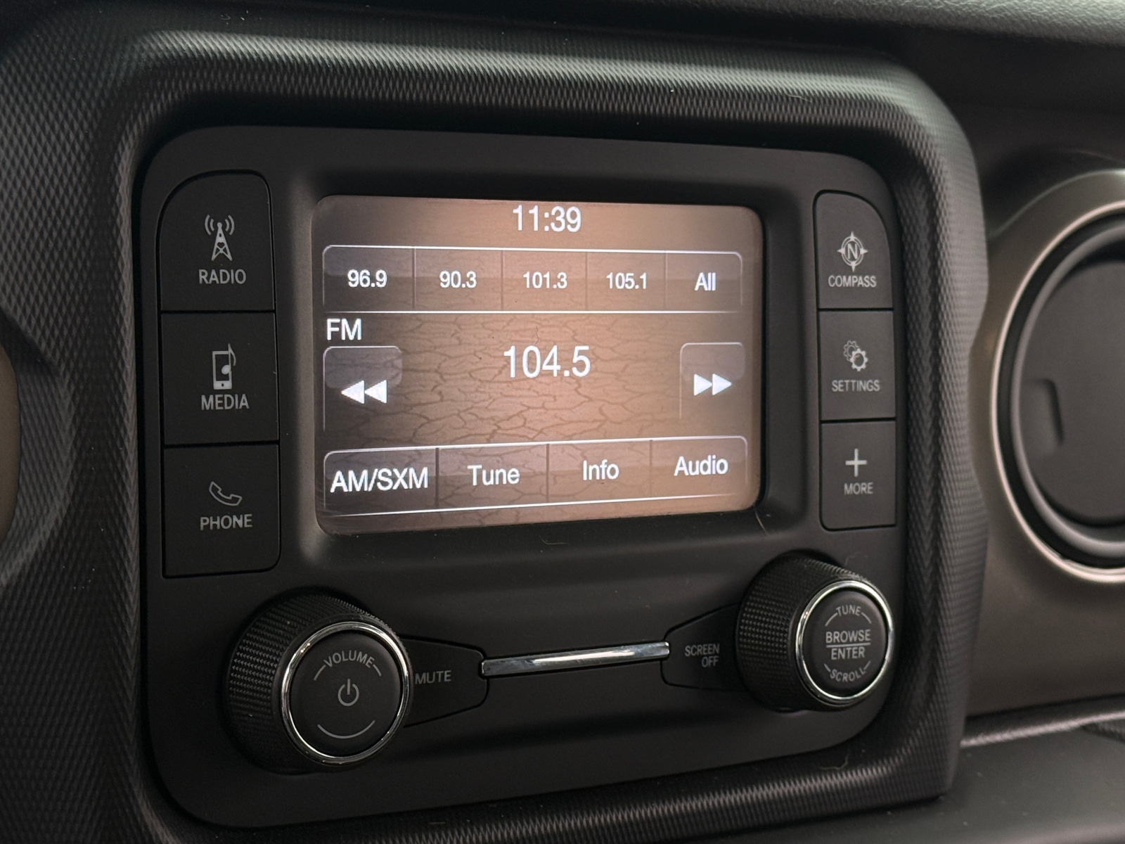 Thumbnail: 2020 Jeep Wrangler - 4