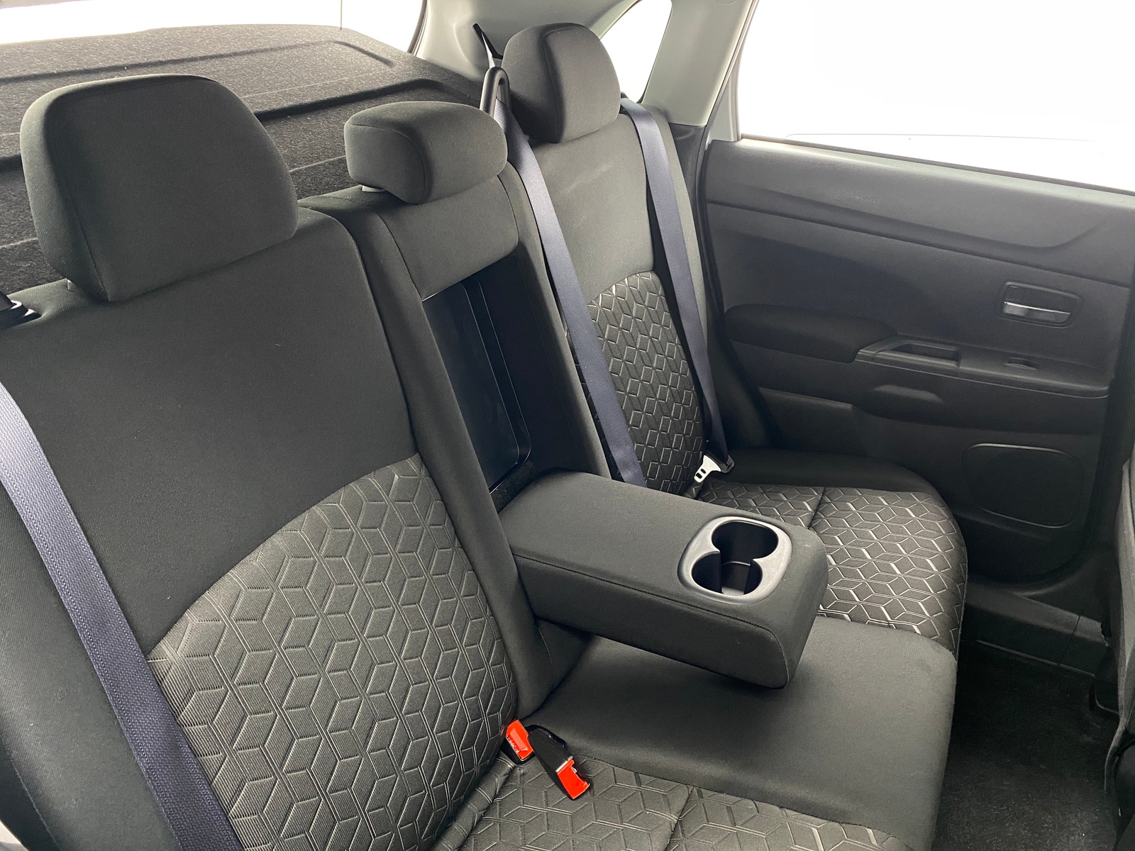 Thumbnail: 2024 Mitsubishi Outlander Sport - 6