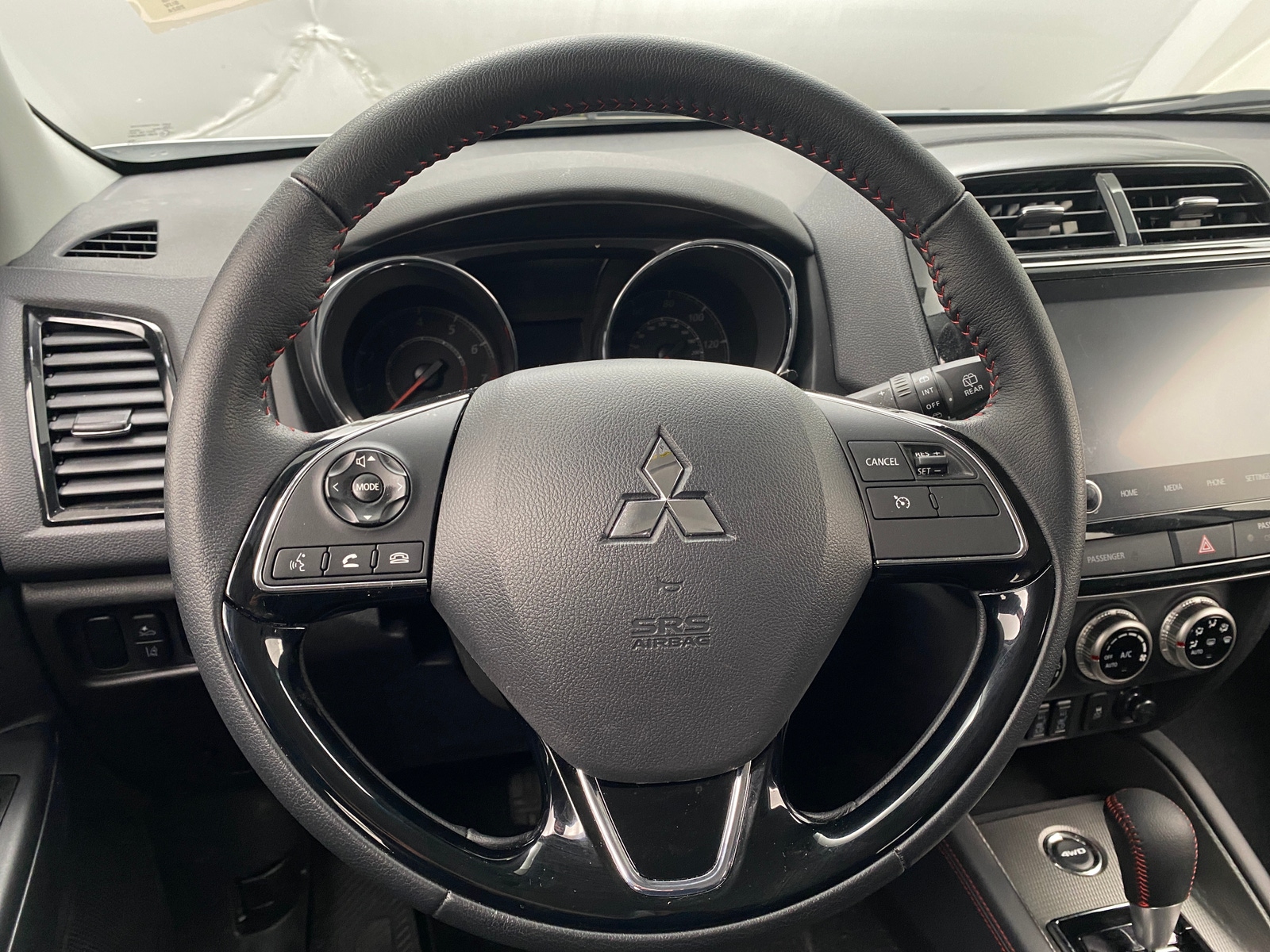 Thumbnail: 2024 Mitsubishi Outlander Sport - 5