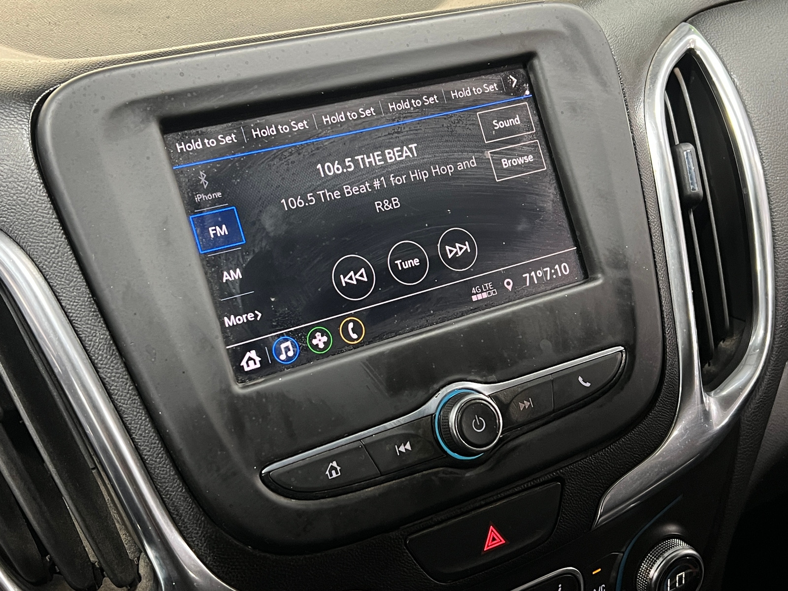 Thumbnail: 2020 Chevrolet Equinox - 3