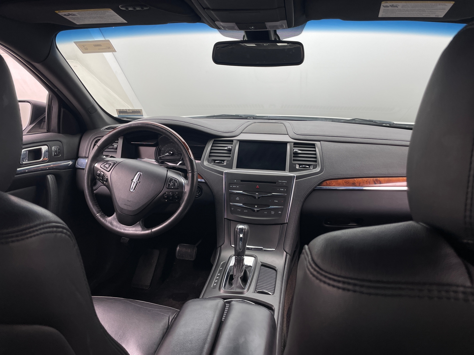 Thumbnail: 2014 Lincoln MKS - 2