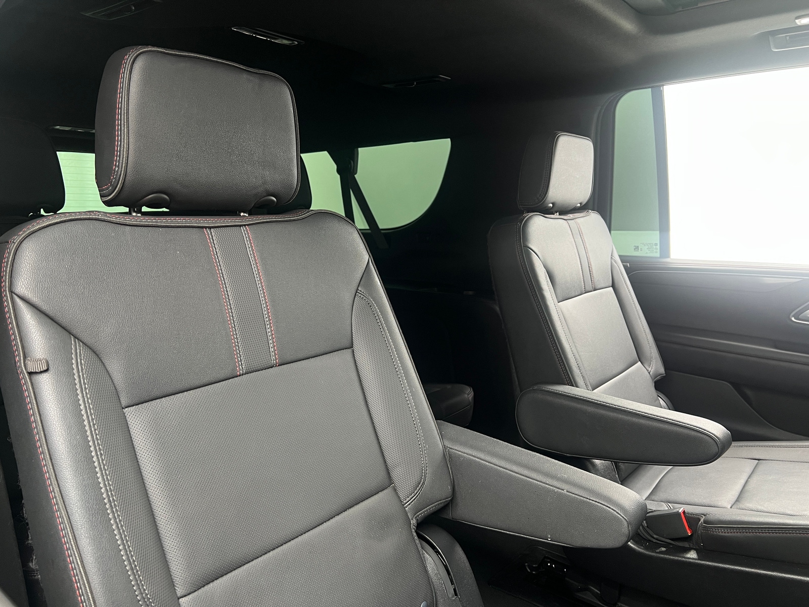 Thumbnail: 2022 Chevrolet Suburban - 5