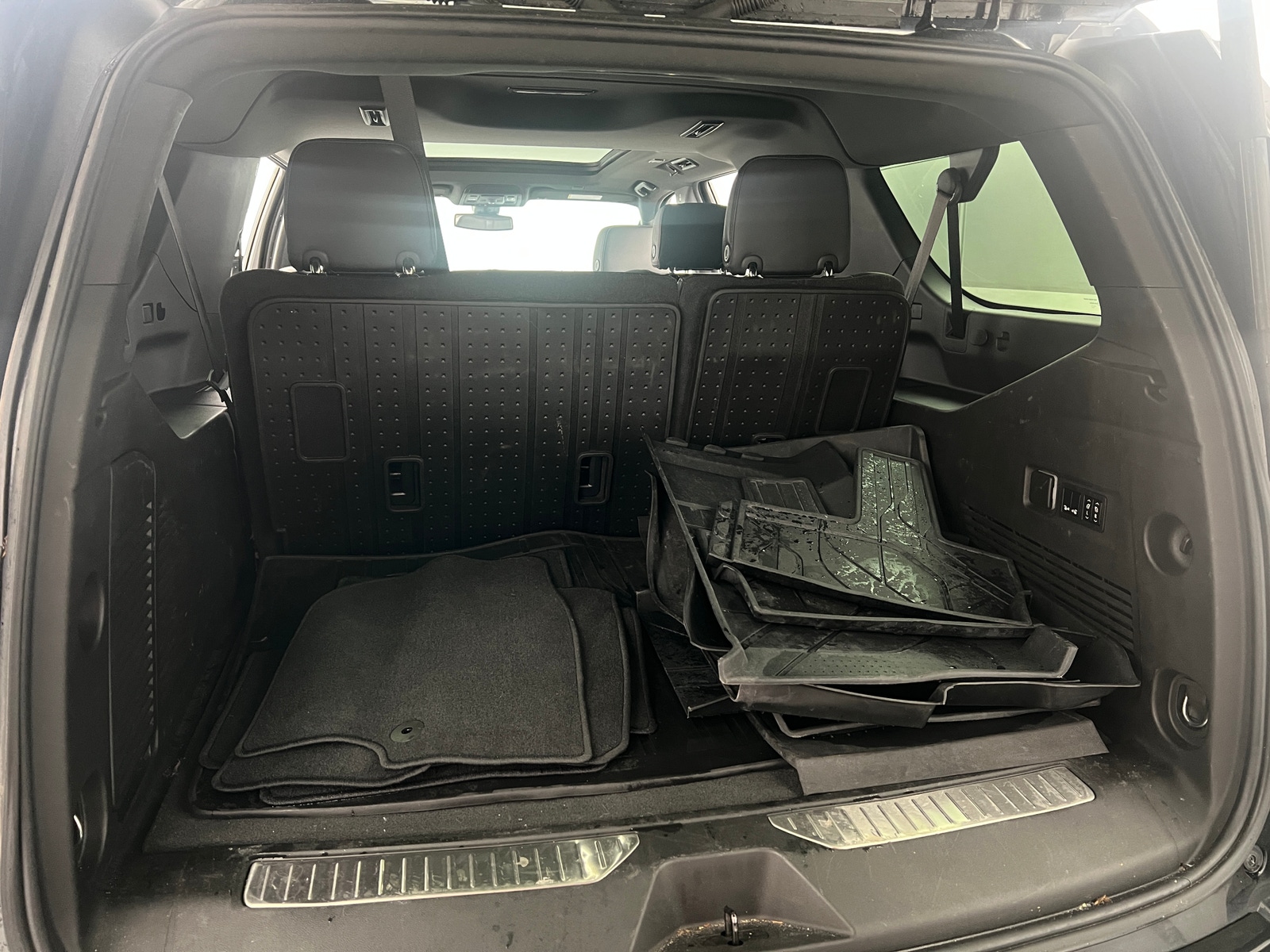 Thumbnail: 2022 Chevrolet Suburban - 6