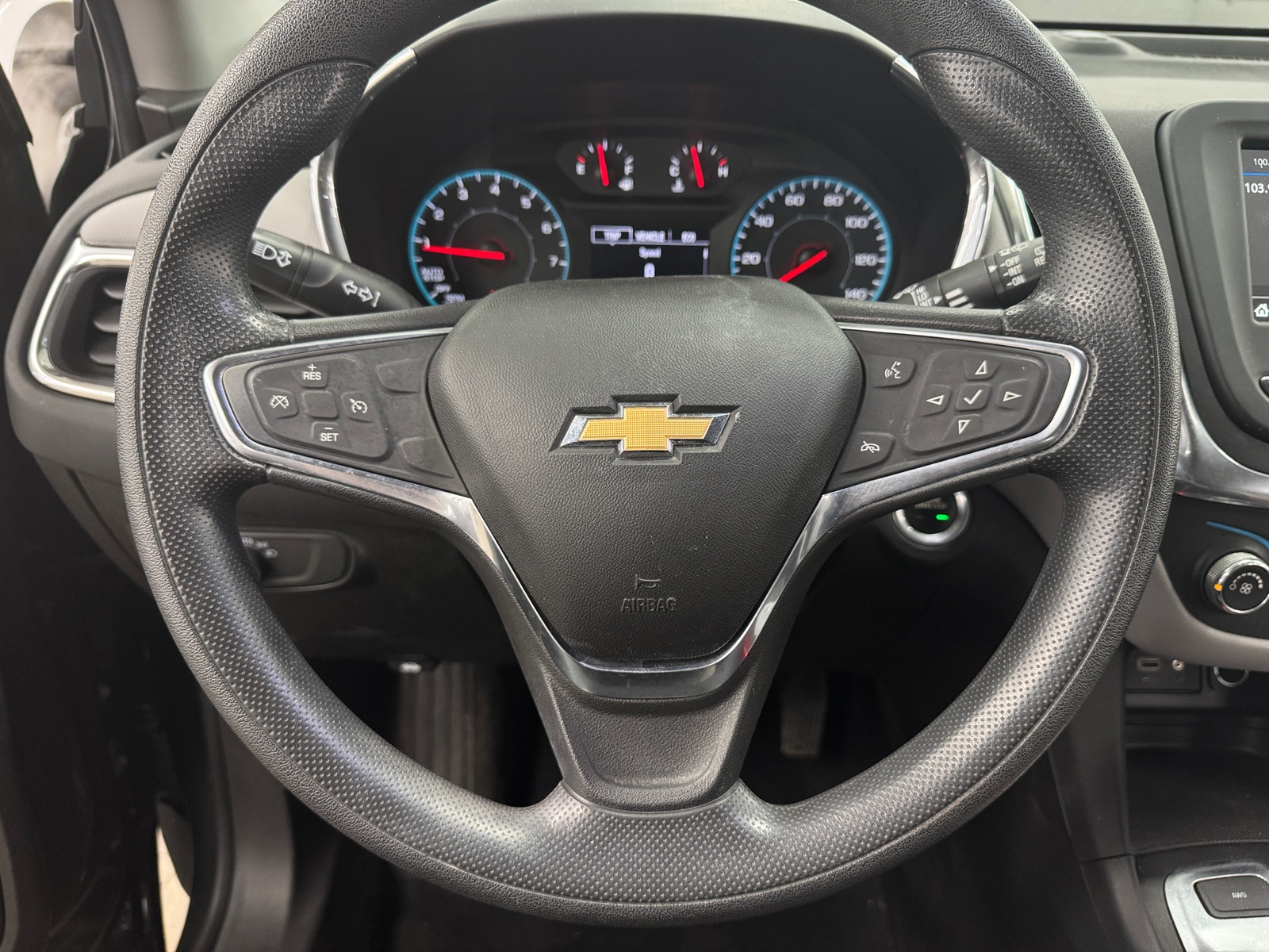 Thumbnail: 2019 Chevrolet Equinox - 5