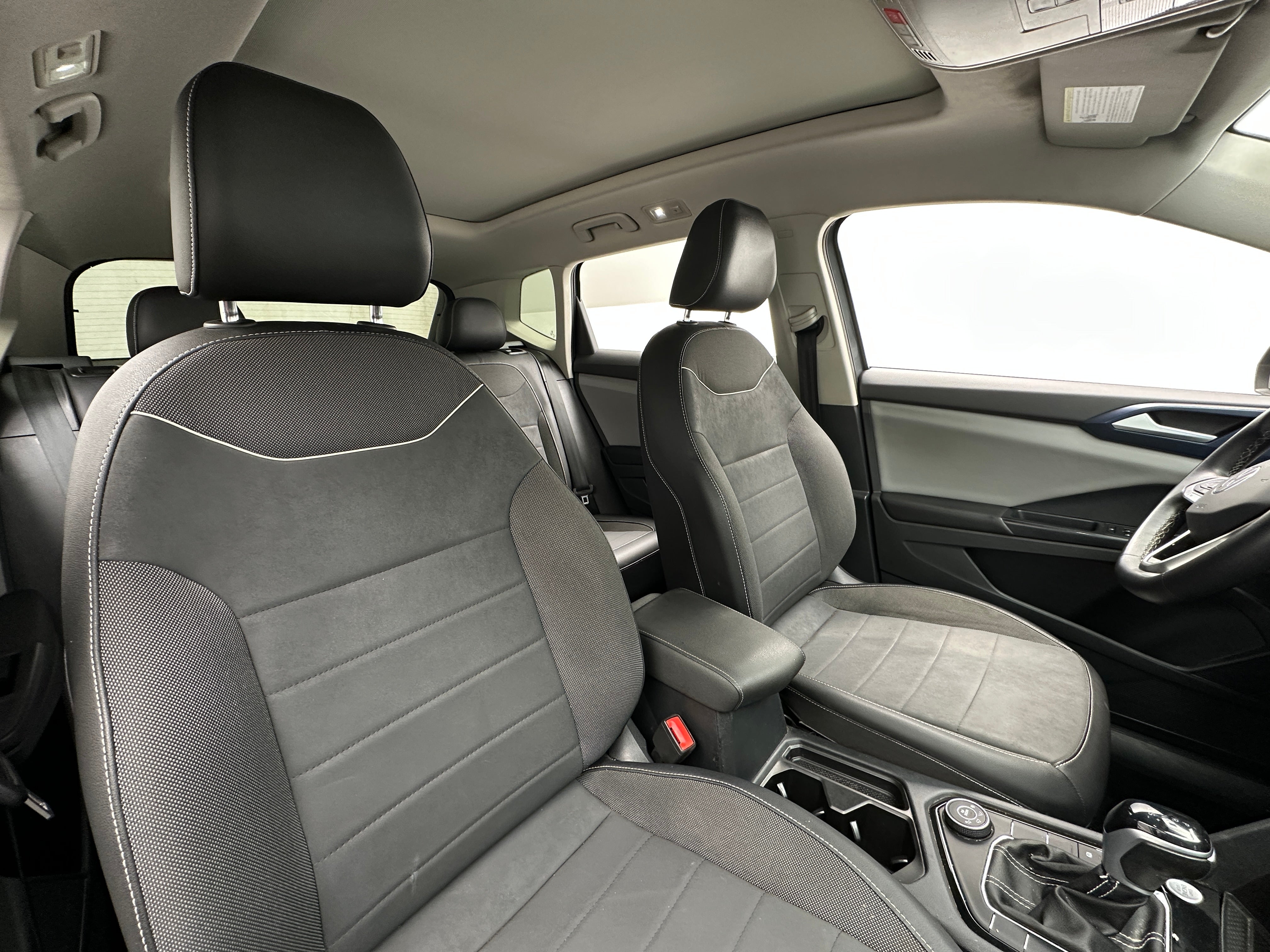 2023 Volkswagen Taos