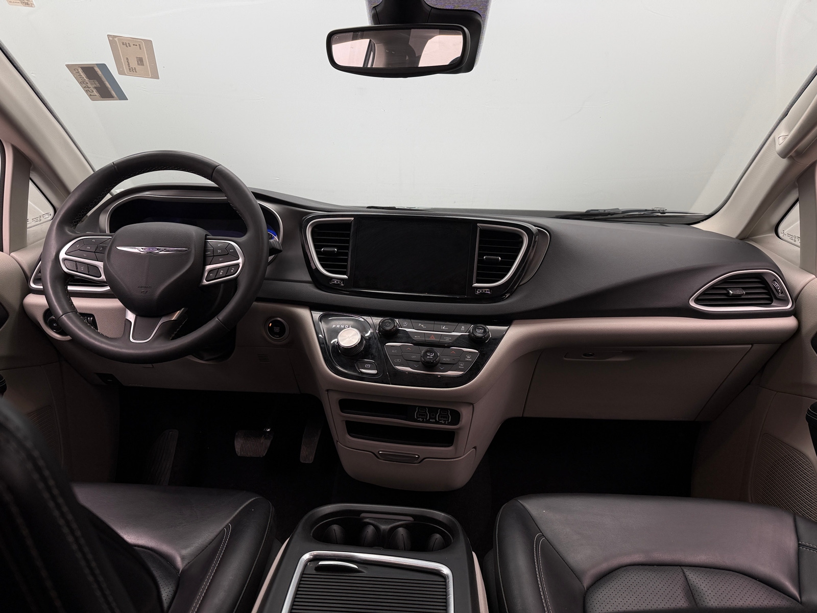 Thumbnail: 2023 Chrysler Pacifica - 2