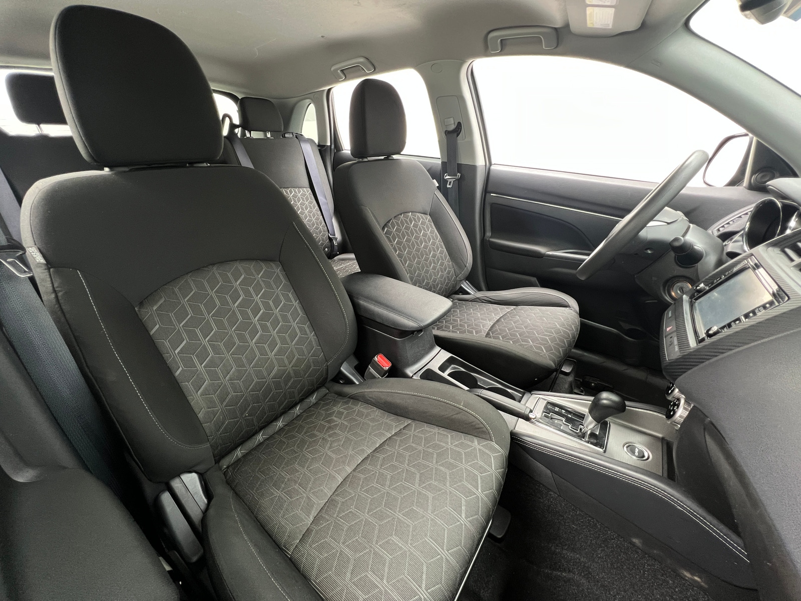 Thumbnail: 2022 Mitsubishi Outlander Sport - 2