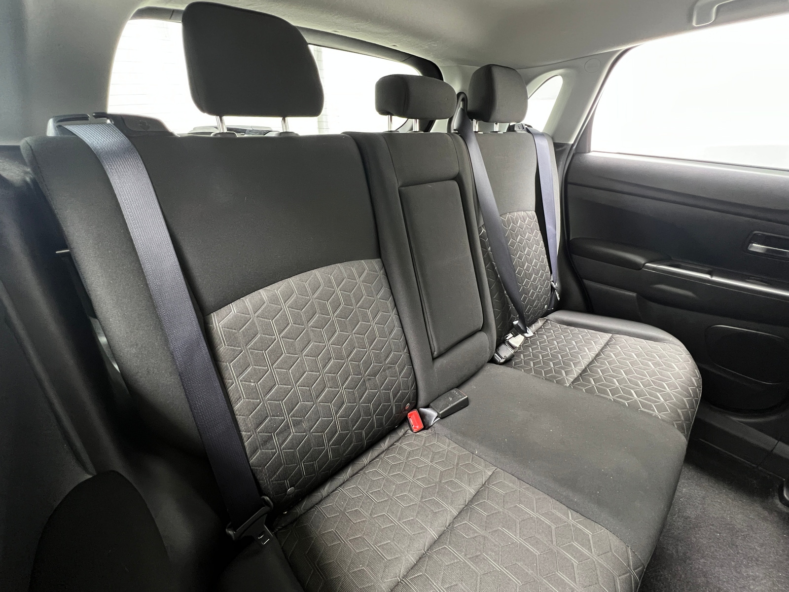 Thumbnail: 2022 Mitsubishi Outlander Sport - 6