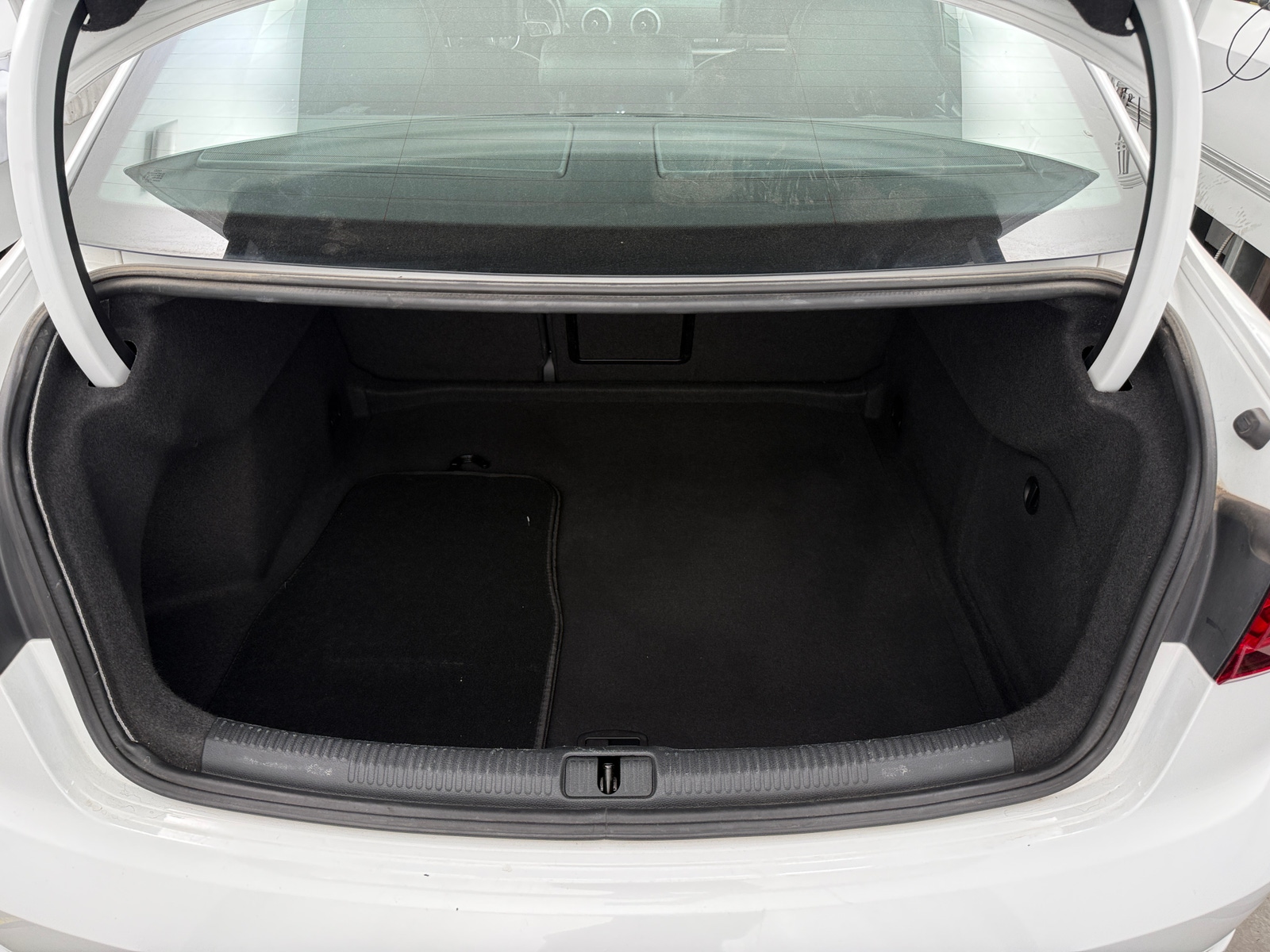 Thumbnail: 2017 Audi A3 - 6