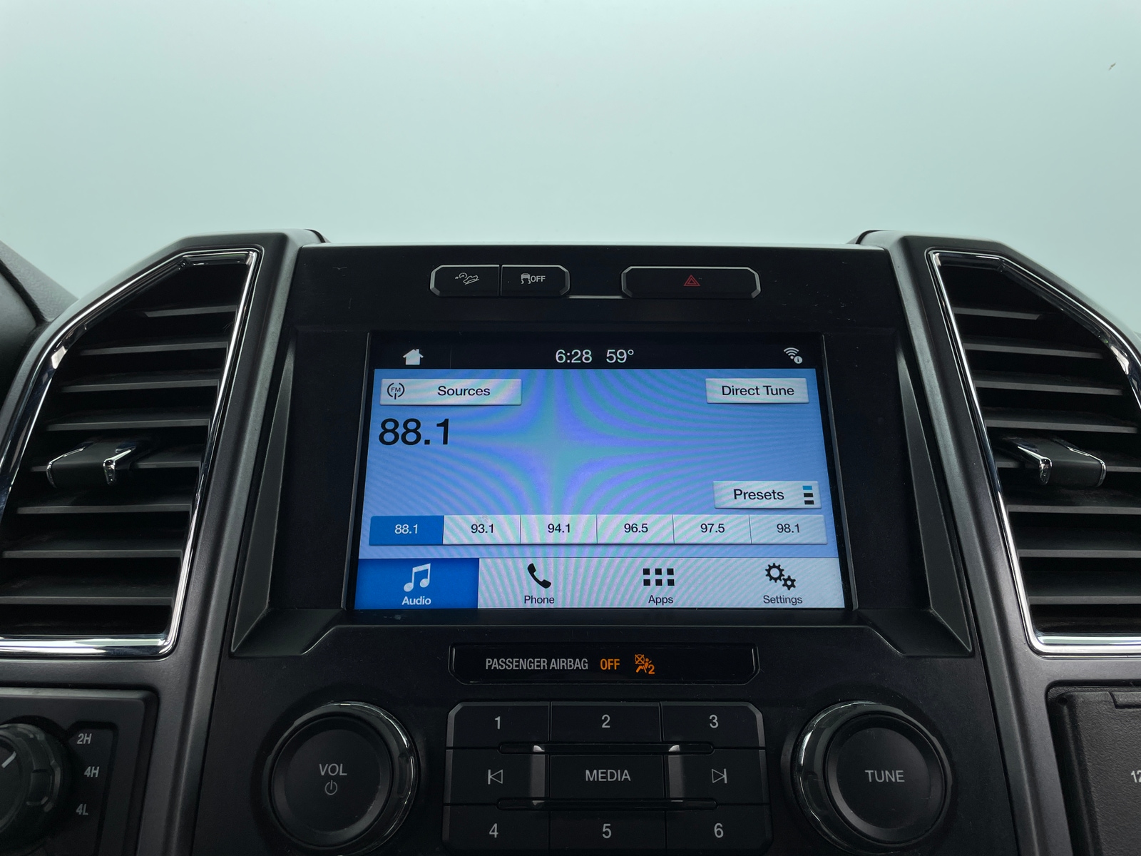 Thumbnail: 2016 Ford Econoline - 4