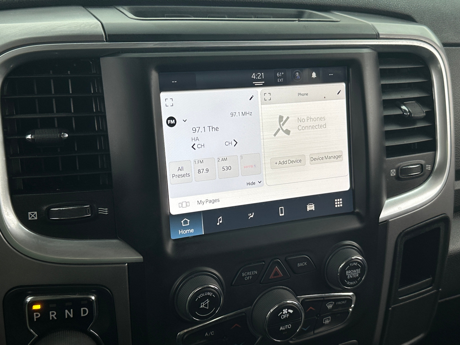 Thumbnail: 2023 RAM 1500 Classic - 4