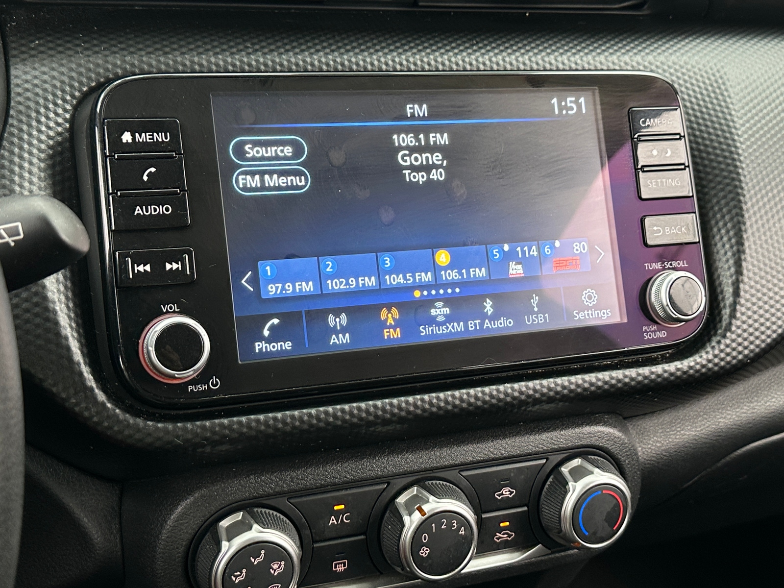 Thumbnail: 2023 Nissan Kicks - 4