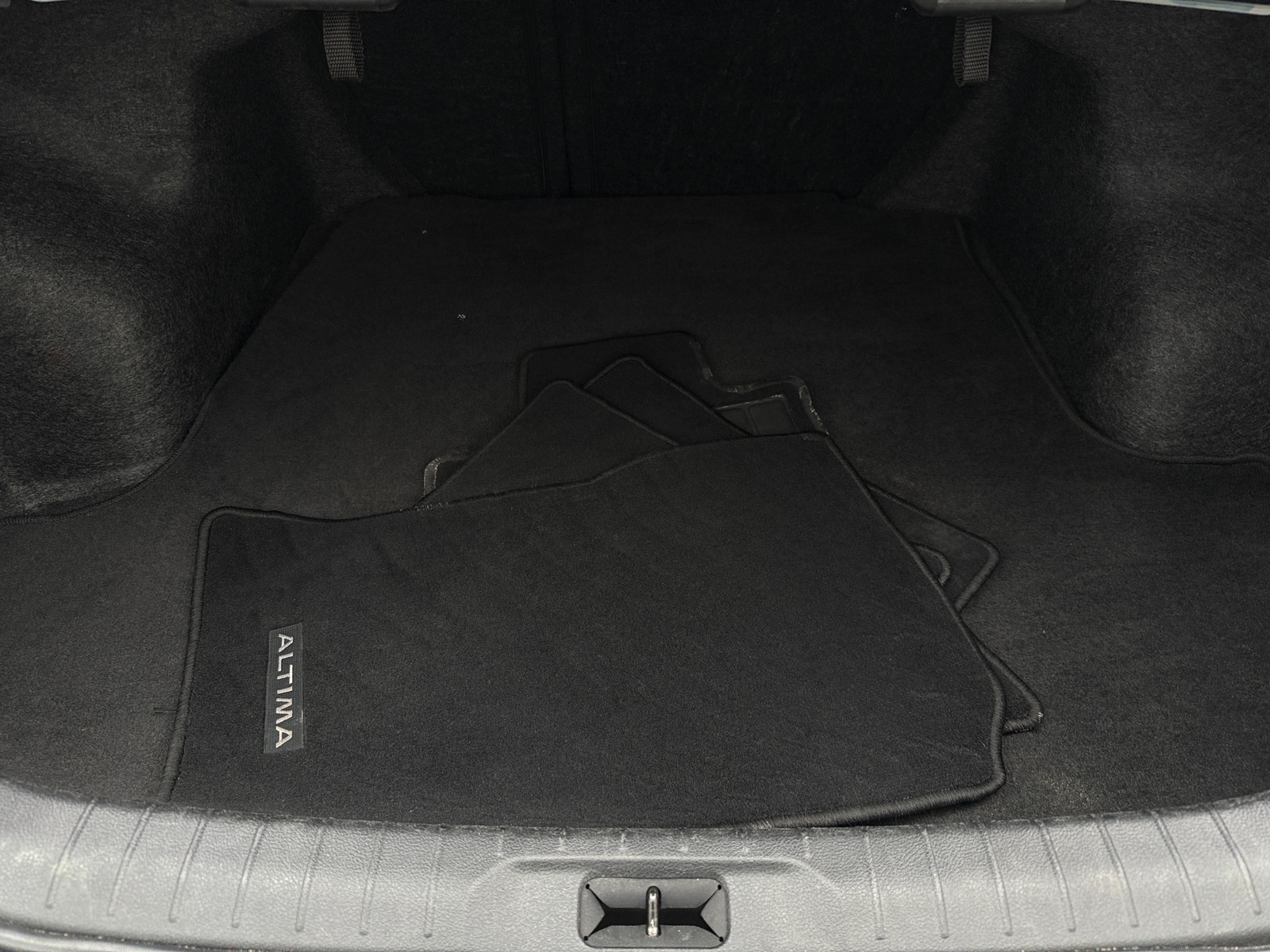 Thumbnail: 2024 Nissan Altima - 7