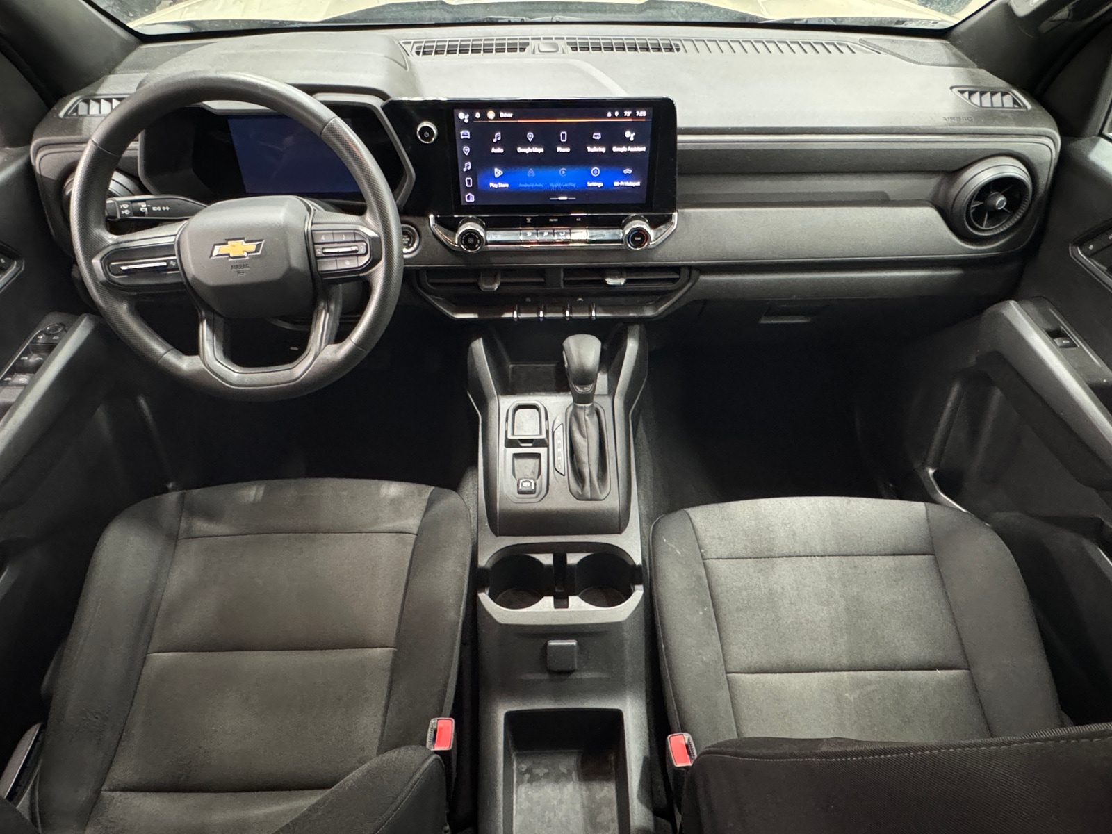 Thumbnail: 2023 Chevrolet Colorado - 3