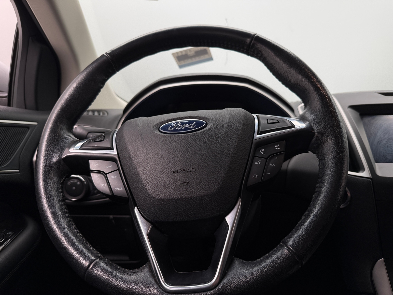 Thumbnail: 2019 Ford Edge - 4