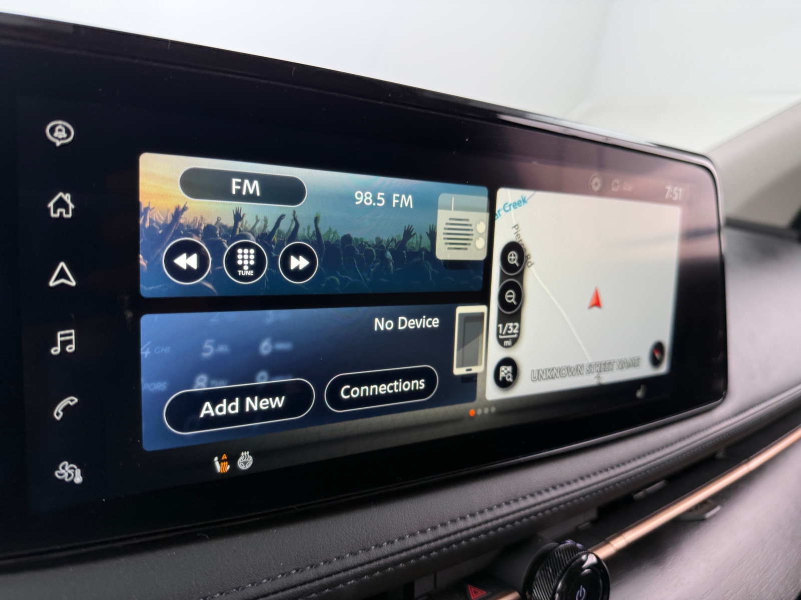 Thumbnail: 2023 Nissan Ariya - 3