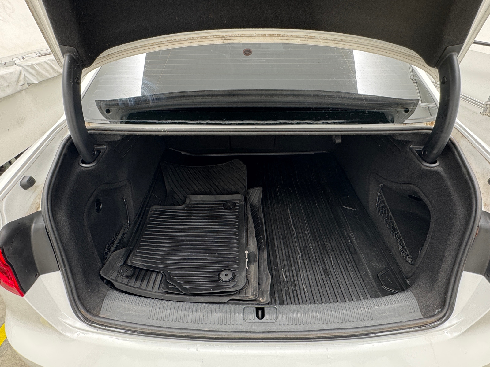 Thumbnail: 2017 Audi A4 - 6