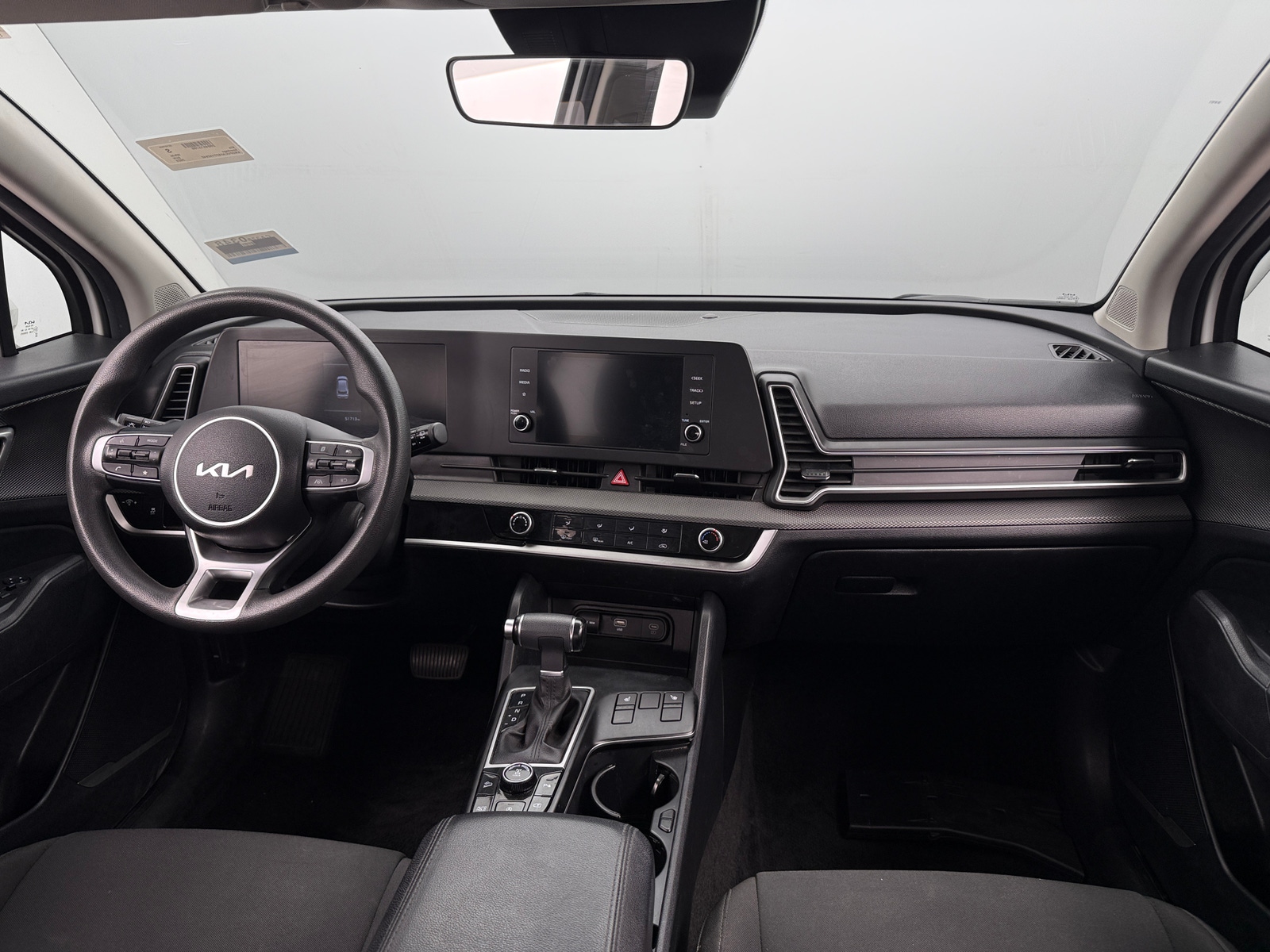 Thumbnail: 2023 Kia Sportage - 3