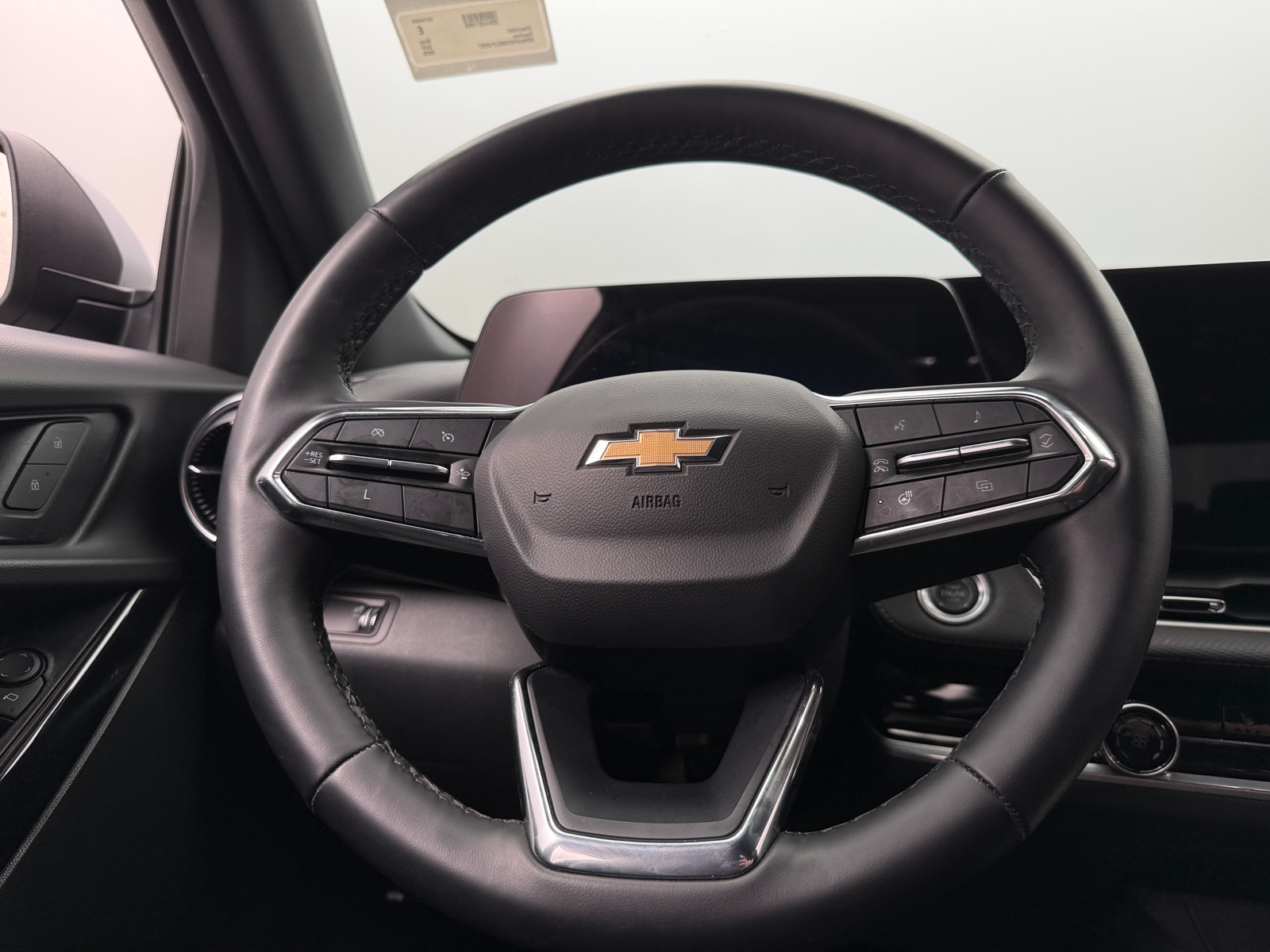 Thumbnail: 2025 Chevrolet Equinox - 5