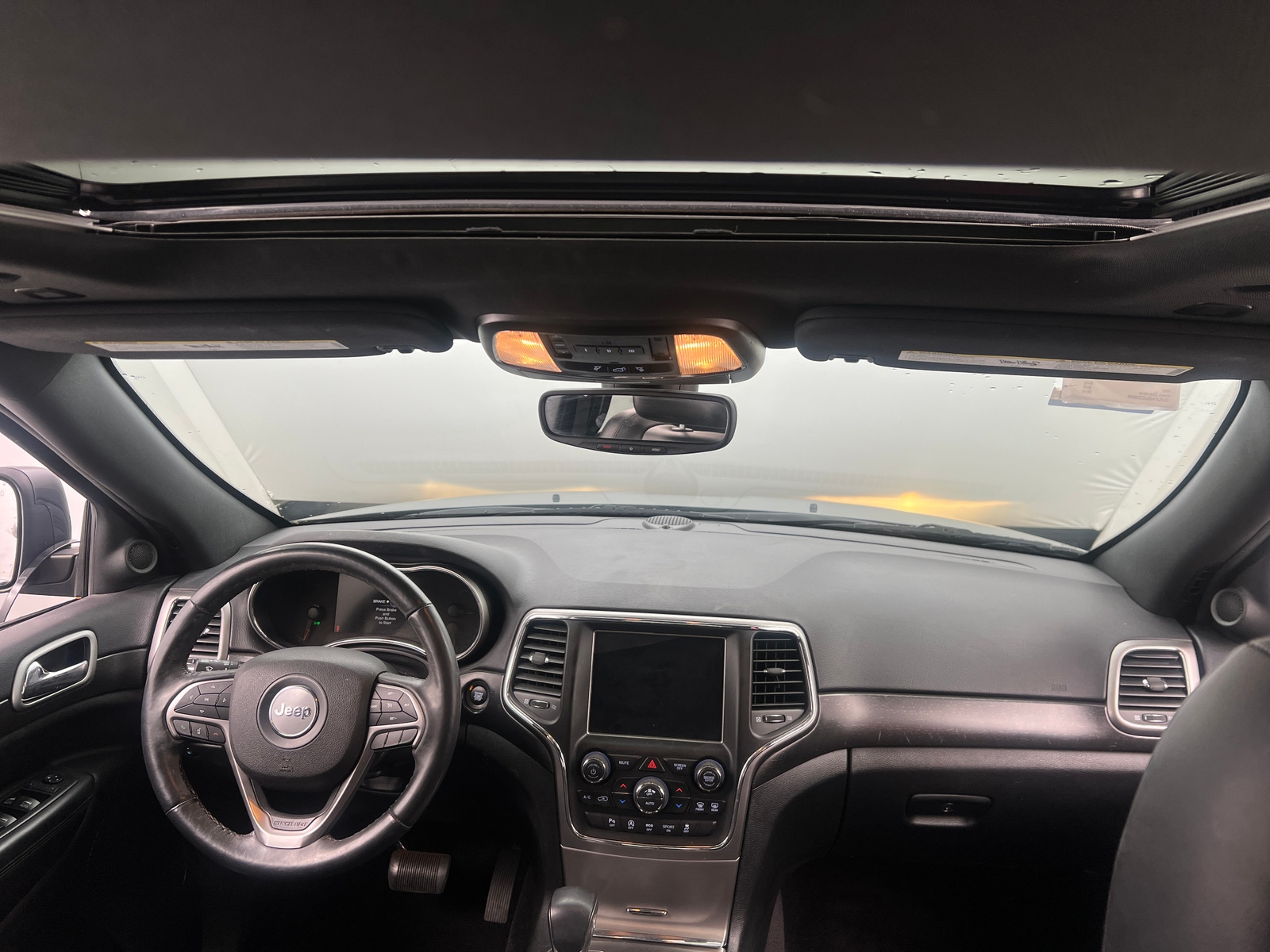 Thumbnail: 2018 Jeep Grand Cherokee - 3