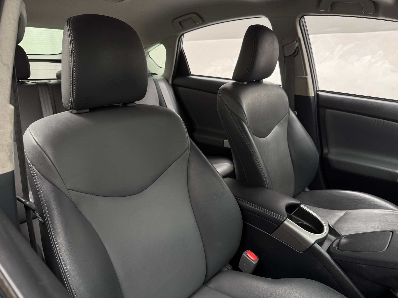 Thumbnail: 2015 Toyota Prius - 2