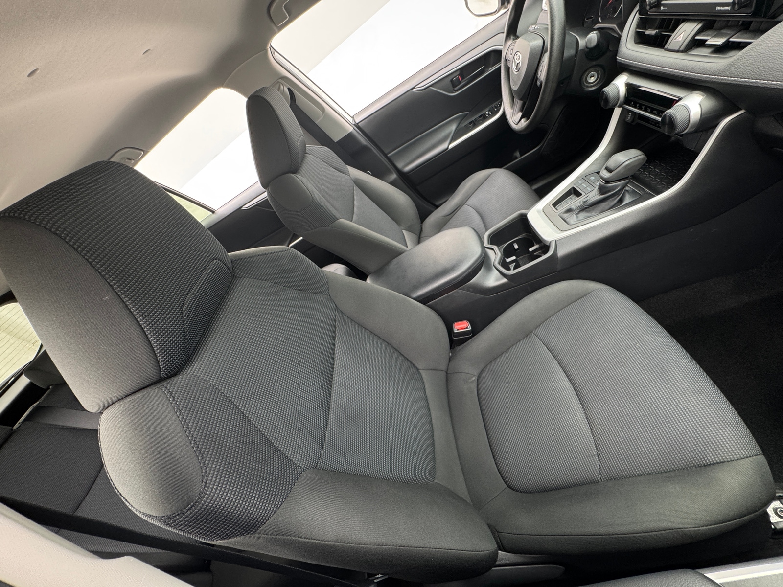 Thumbnail: 2022 Toyota RAV4 - 2