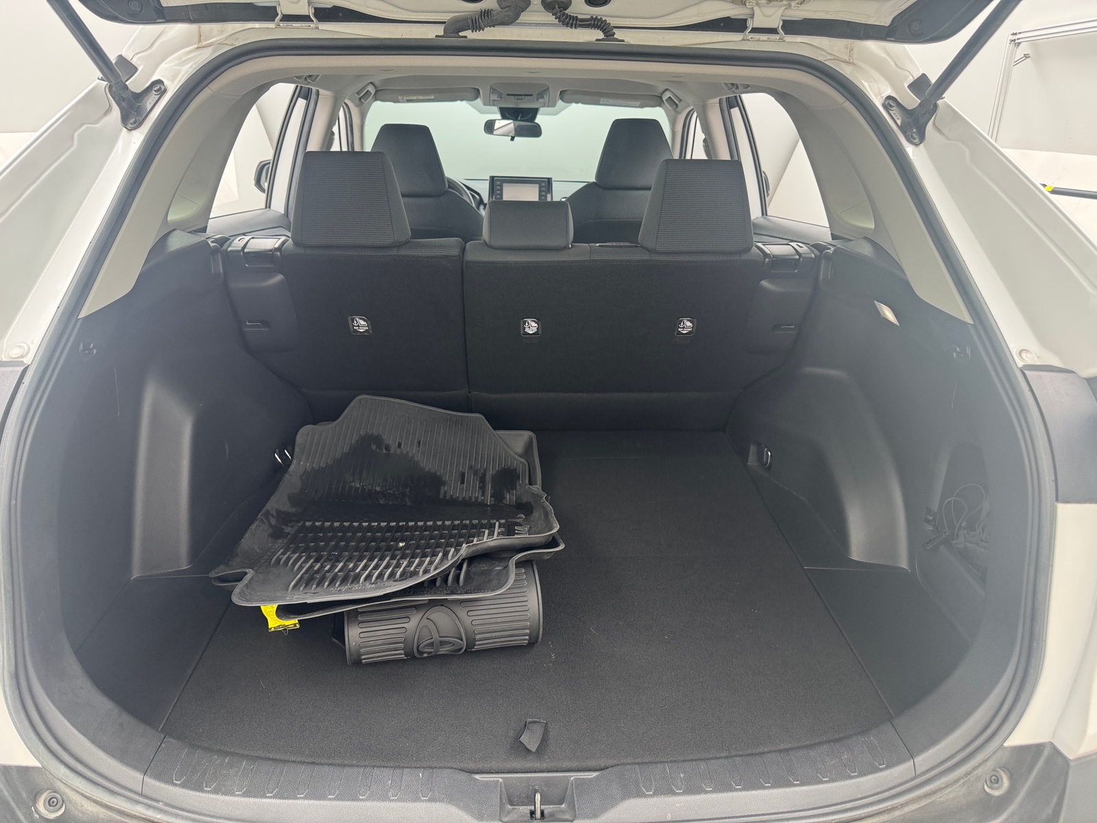 Thumbnail: 2022 Toyota RAV4 - 7